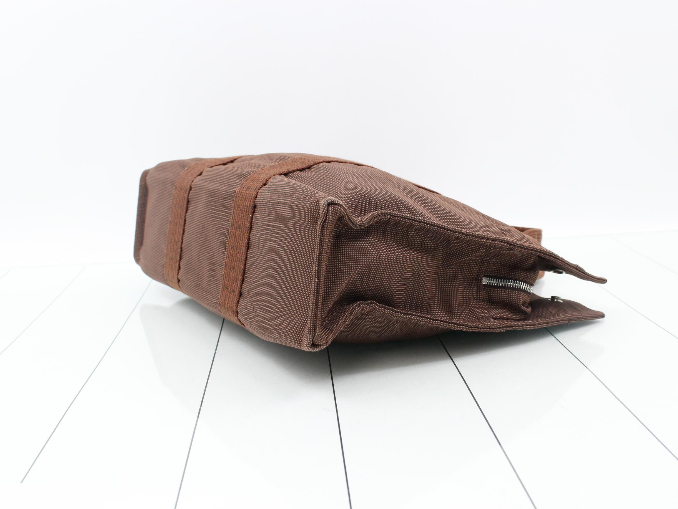 Aile Line MM Tote Bag — view 6
