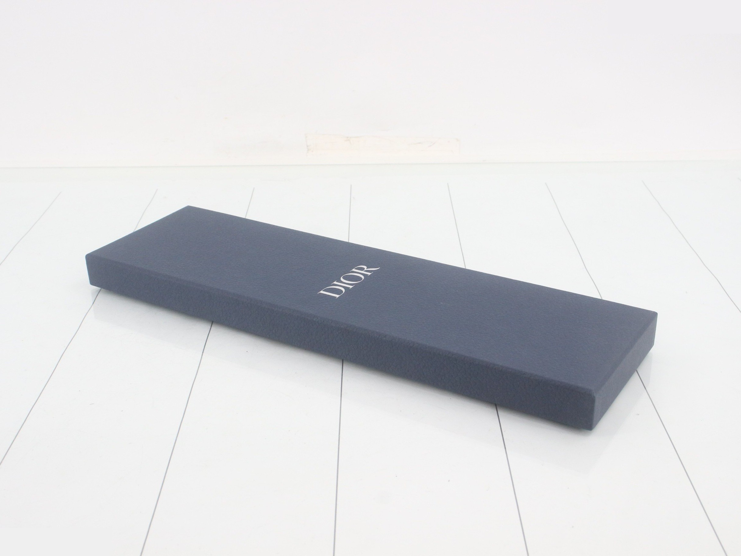 Other lines: Small items, accessories, ties — view 4