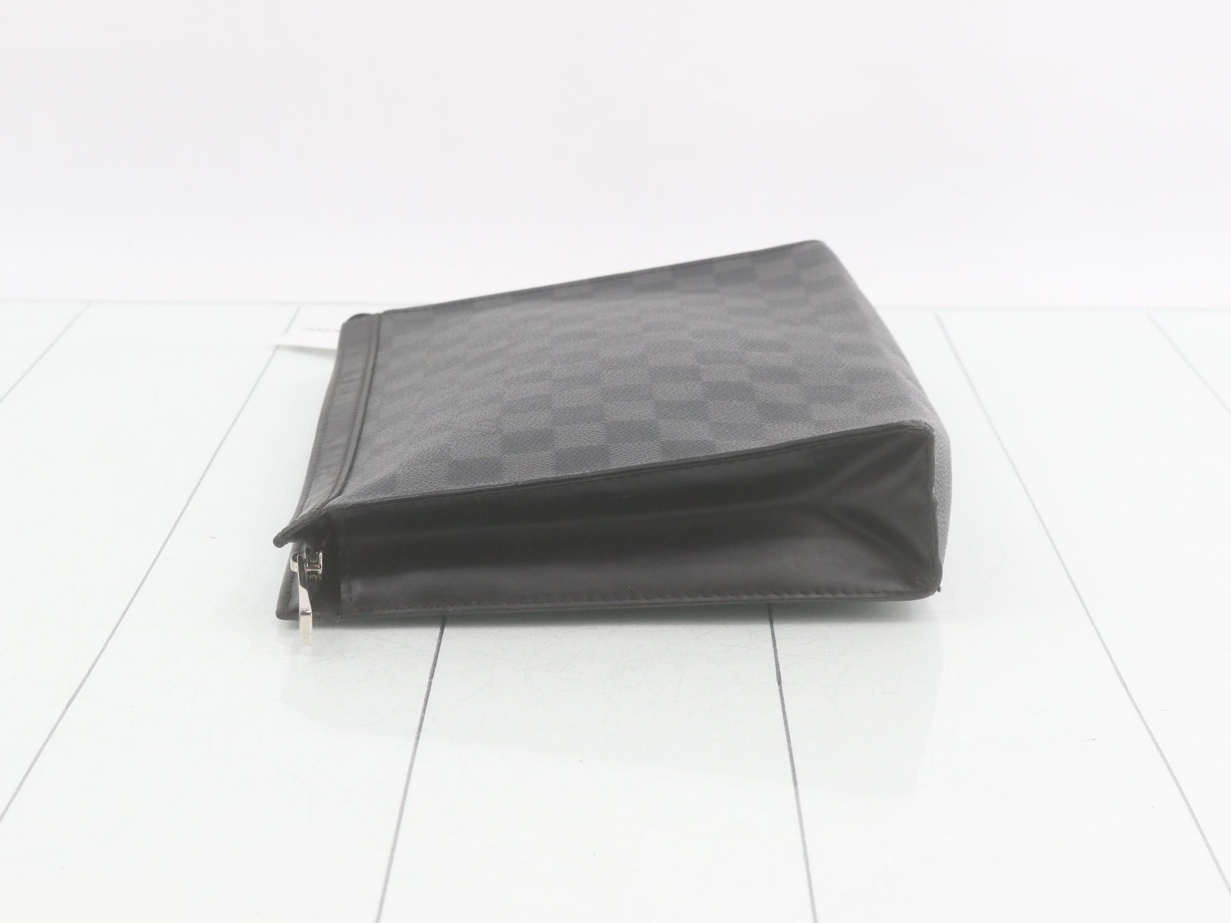 Damier Graphite Voyage Second Bag — view 4