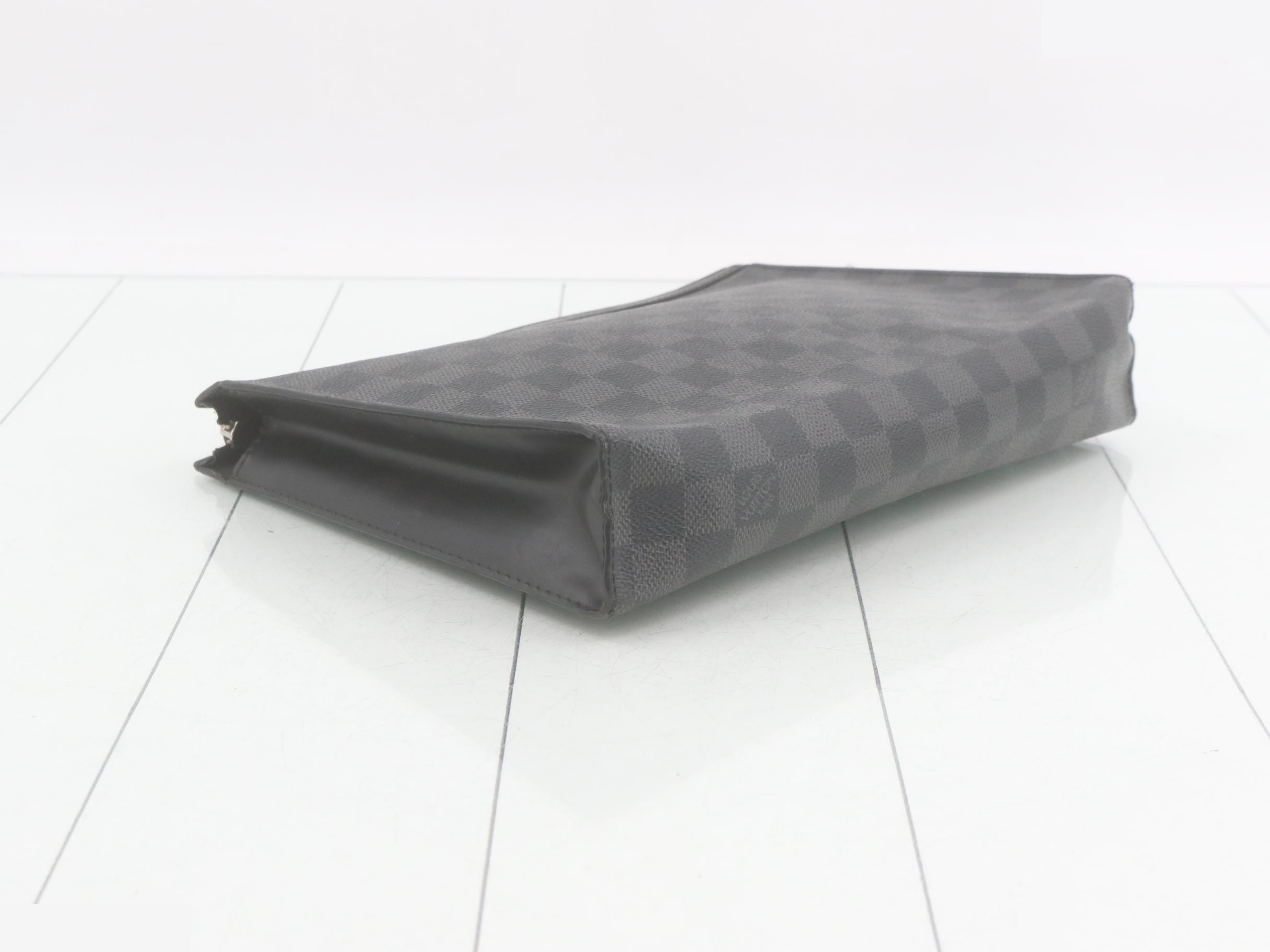 Damier Graphite Voyage Second Bag — view 5