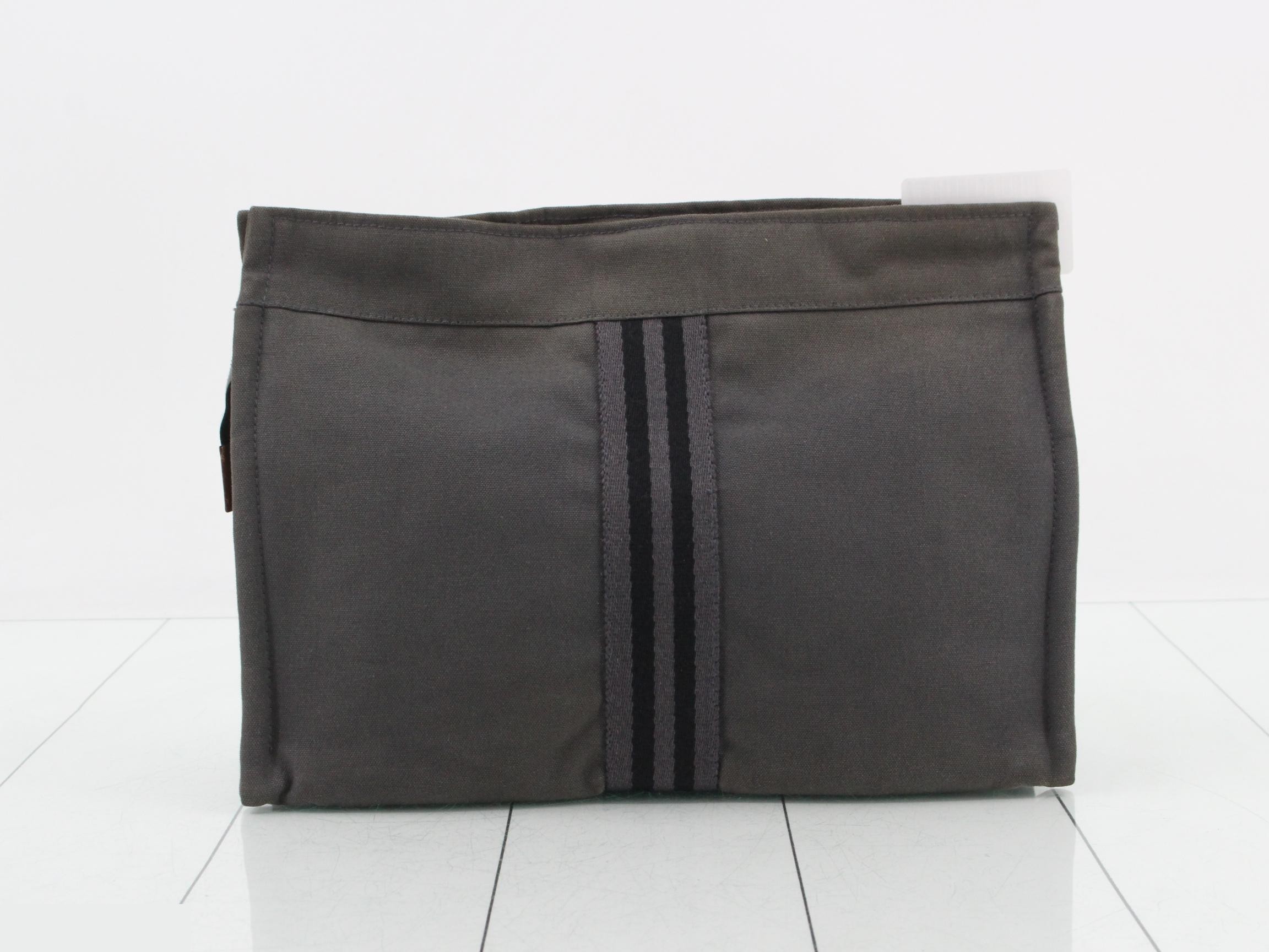 Fourre-Tout (Bag) Clutch Pouch Second Bag - Gray — view 2