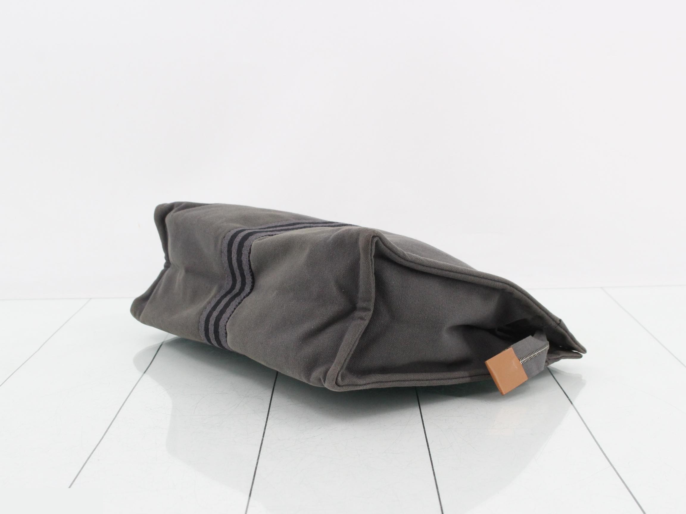 Fourre-Tout (Bag) Clutch Pouch Second Bag - Gray — view 6