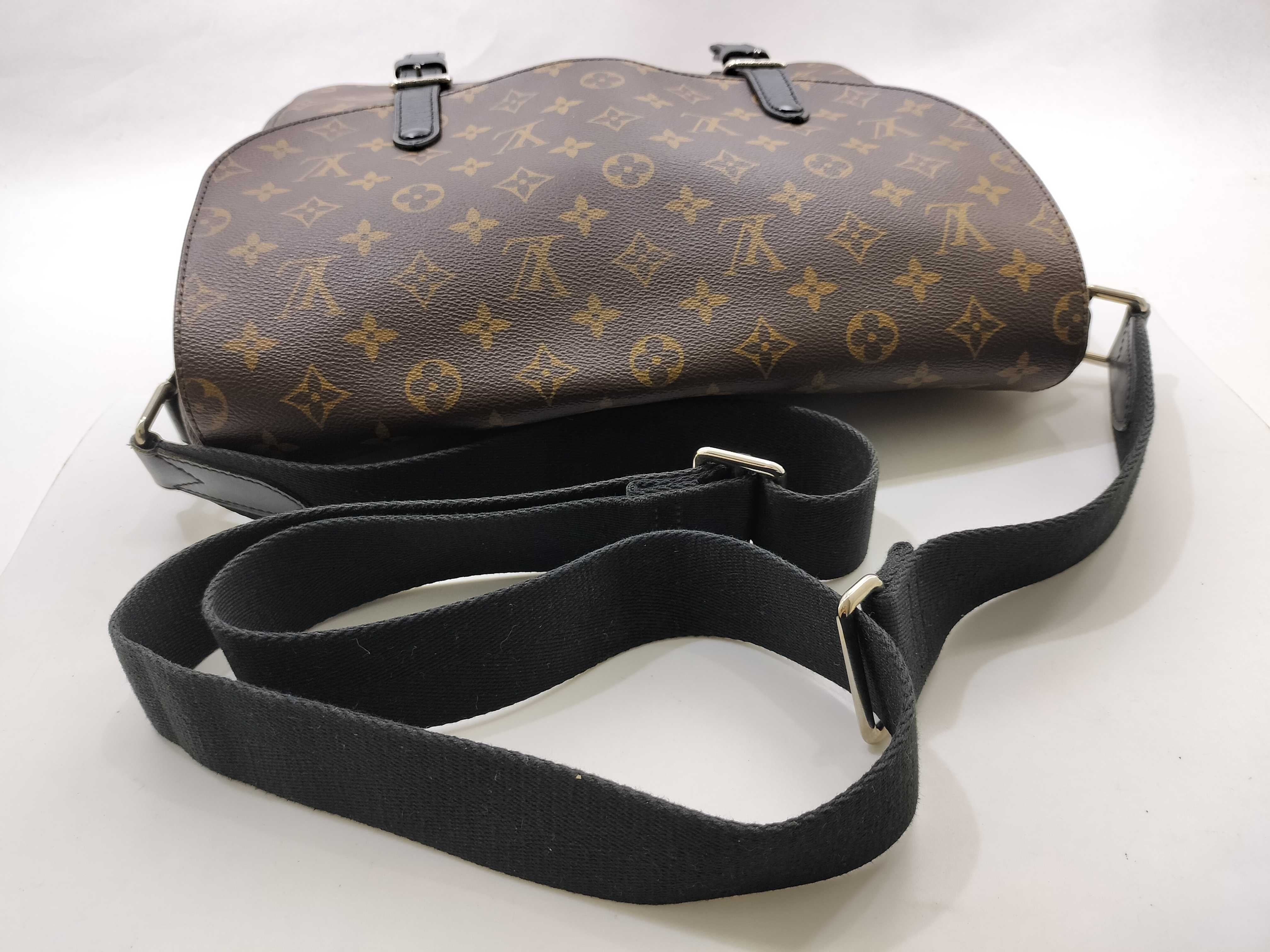 Monogram Louis Vuitton Messenger Bag Christopher Monogram M41643 Bag Shoulder Bag — view 8