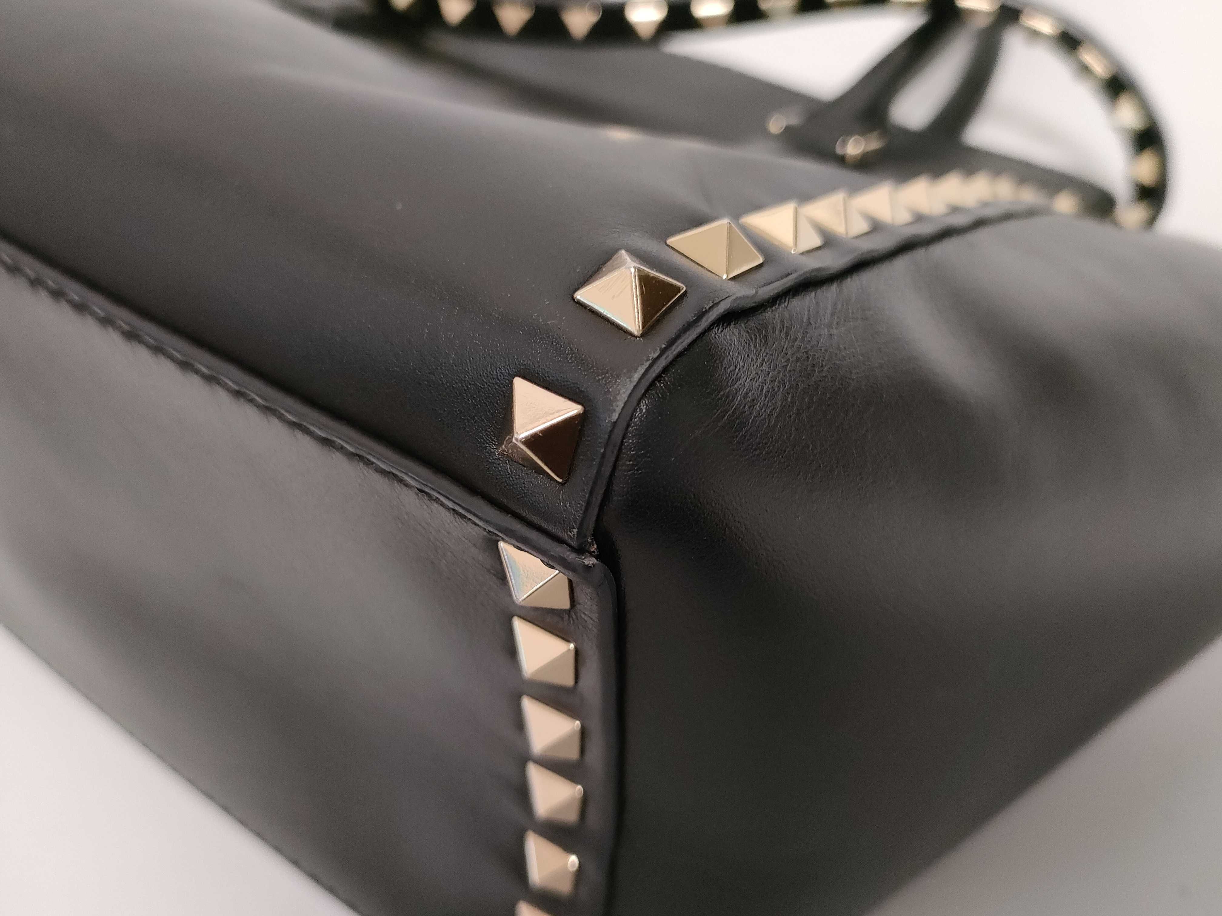 black handbag — view 4
