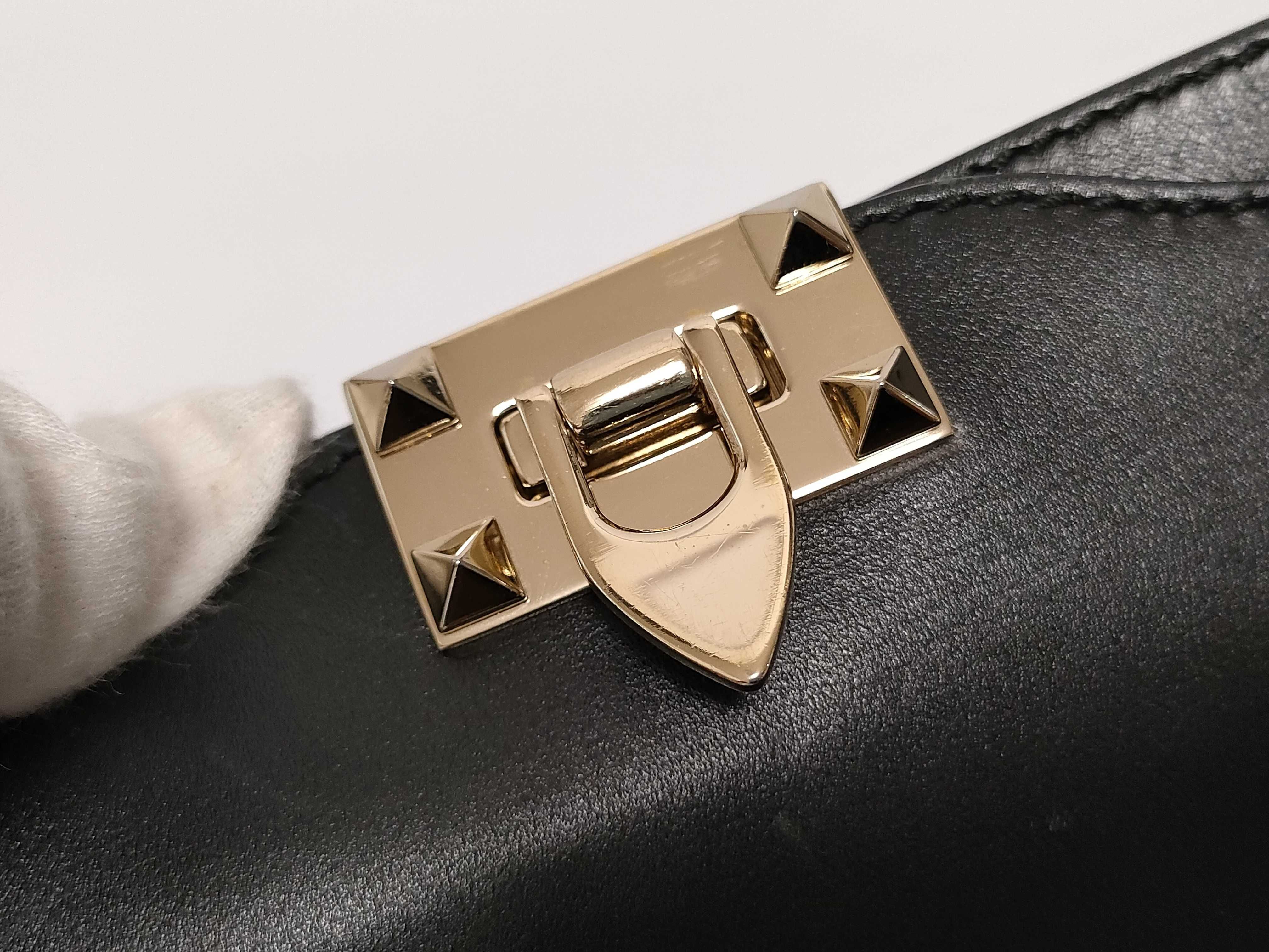black handbag — view 9