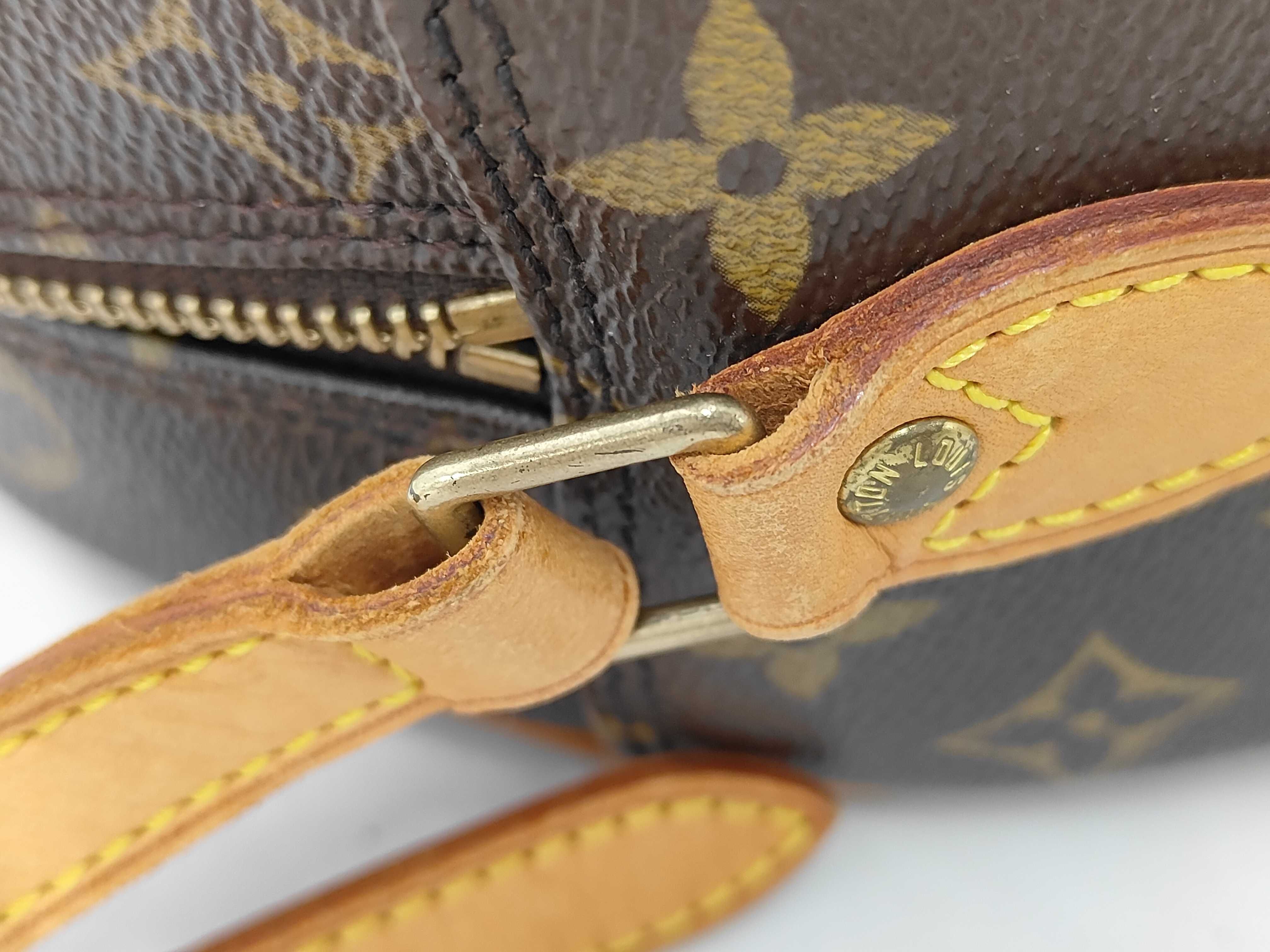 Monogram Louis Vuitton Blois Shoulder Bag Monogram M51221 Shoulder Bag — view 7