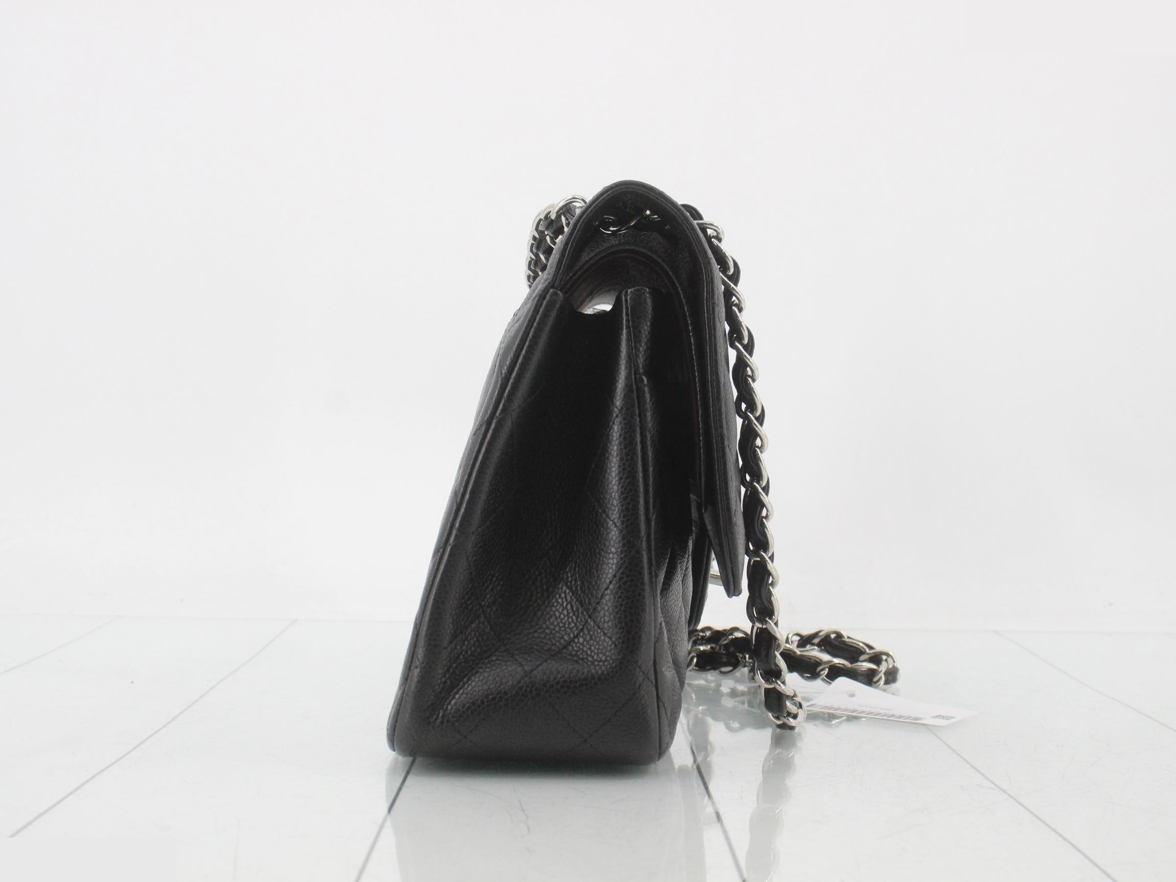 Matelassé Caviar Skin Chain Shoulder Bag — view 4
