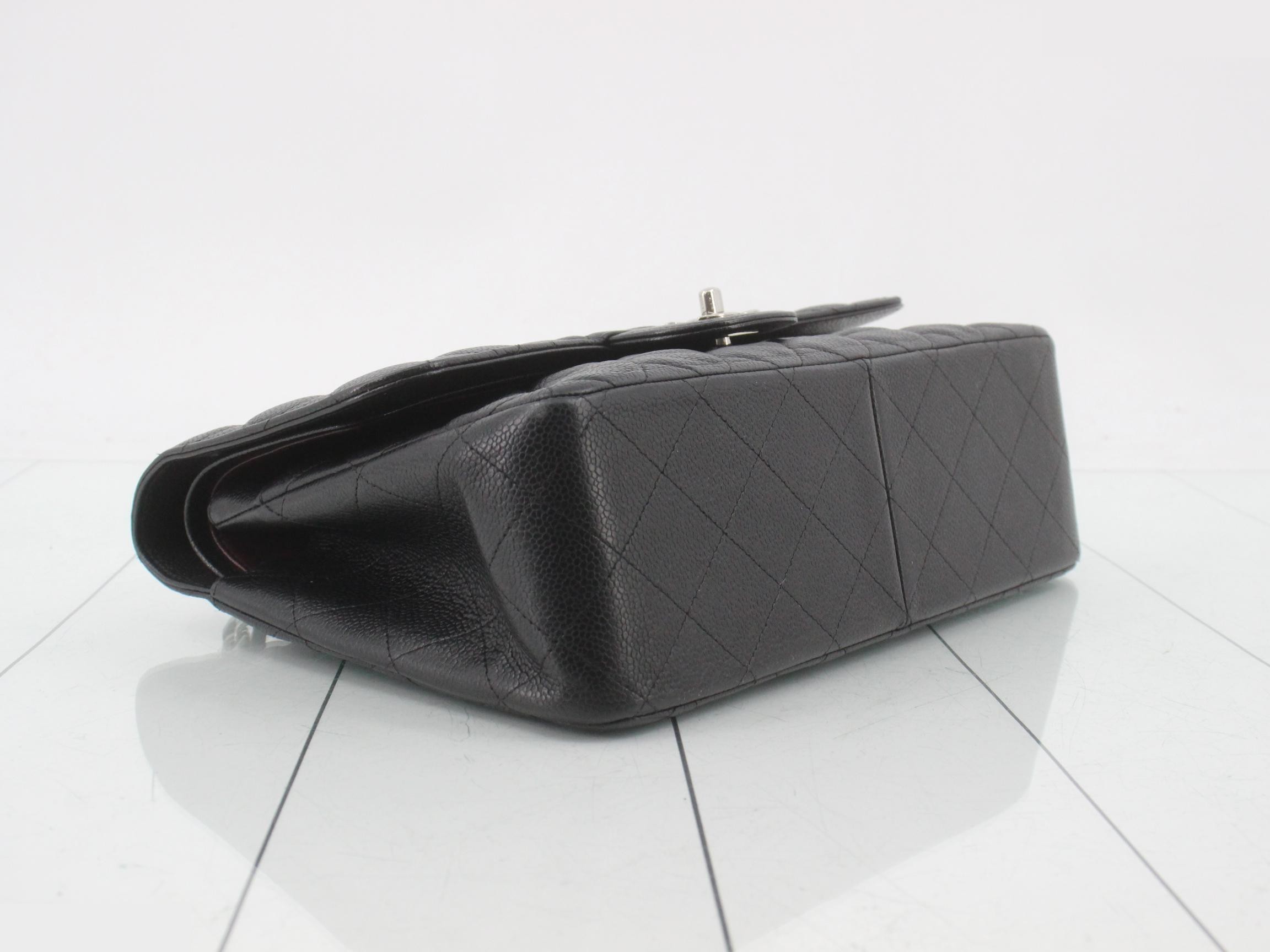 Matelassé Caviar Skin Chain Shoulder Bag — view 5