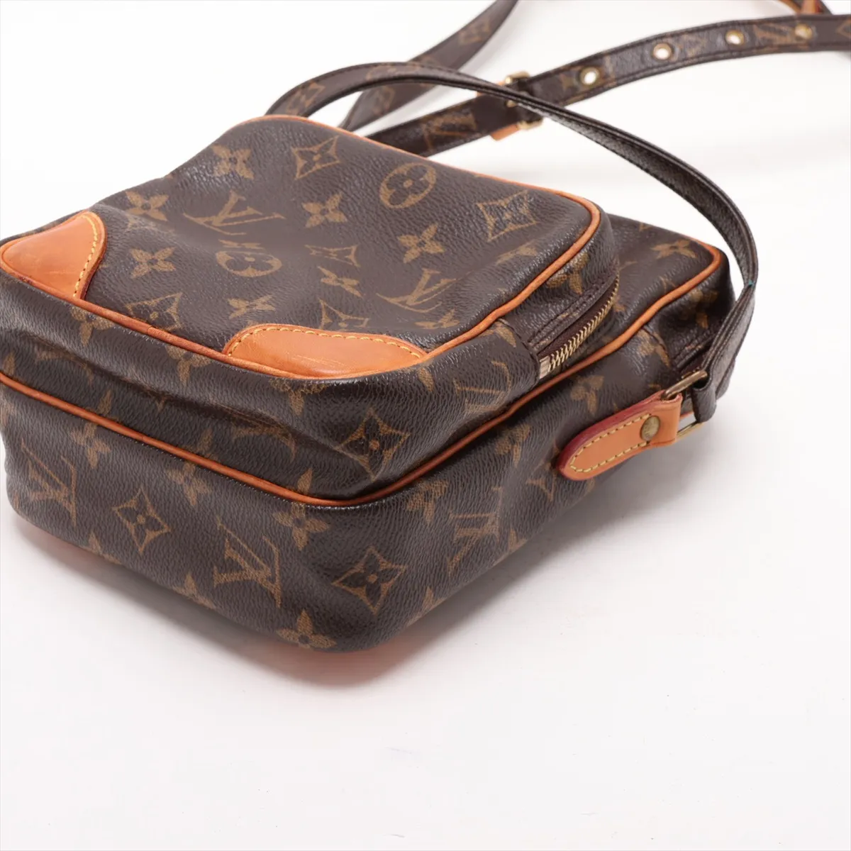 Monogram Amazon M45236 TH0024 Brown — view 3