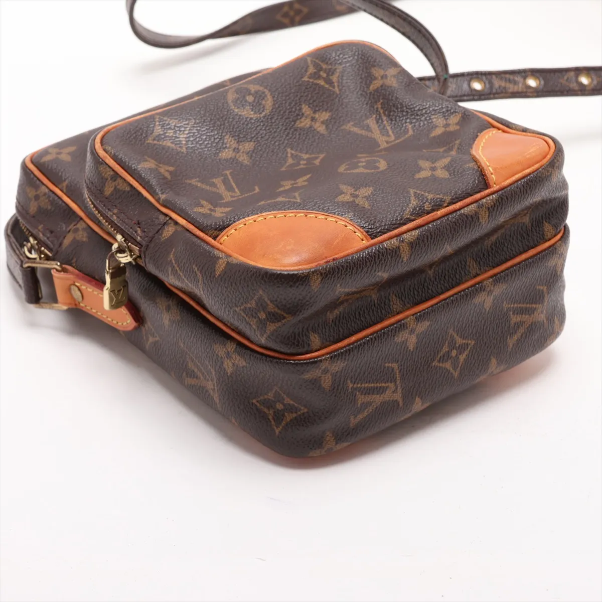 Monogram Amazon M45236 TH0024 Brown — view 4