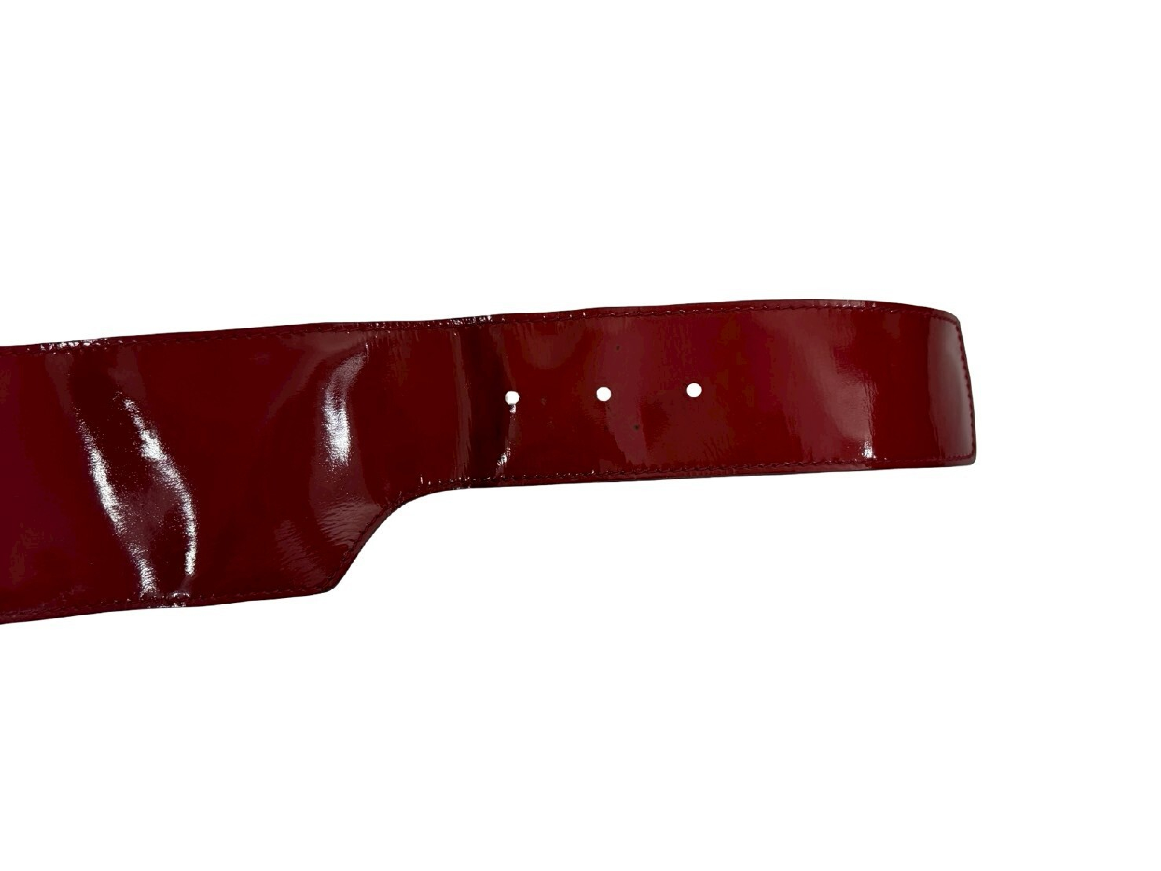 red belt — view 4