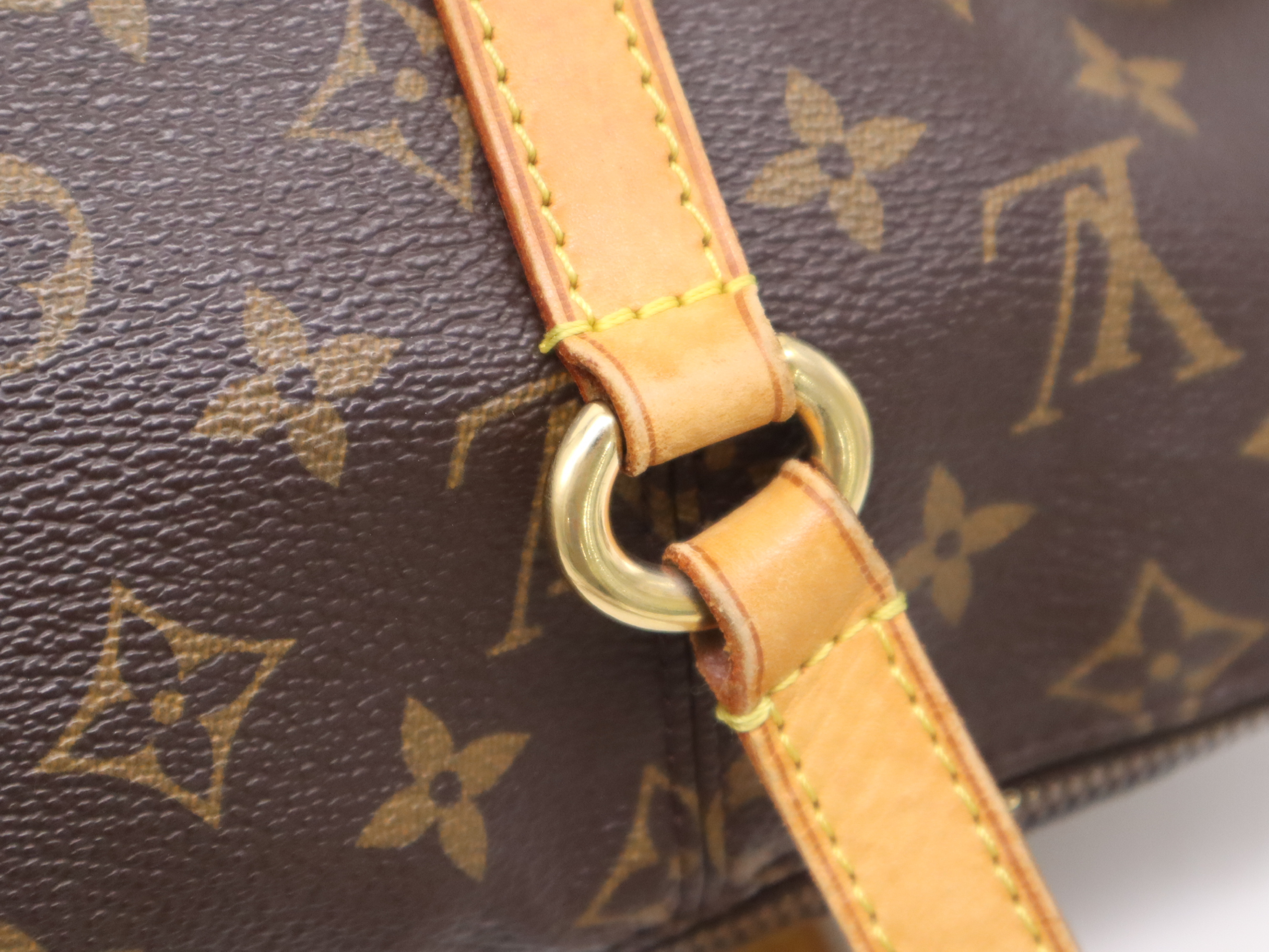 M56689 Monogram Totally MM Tote Bag — view 8