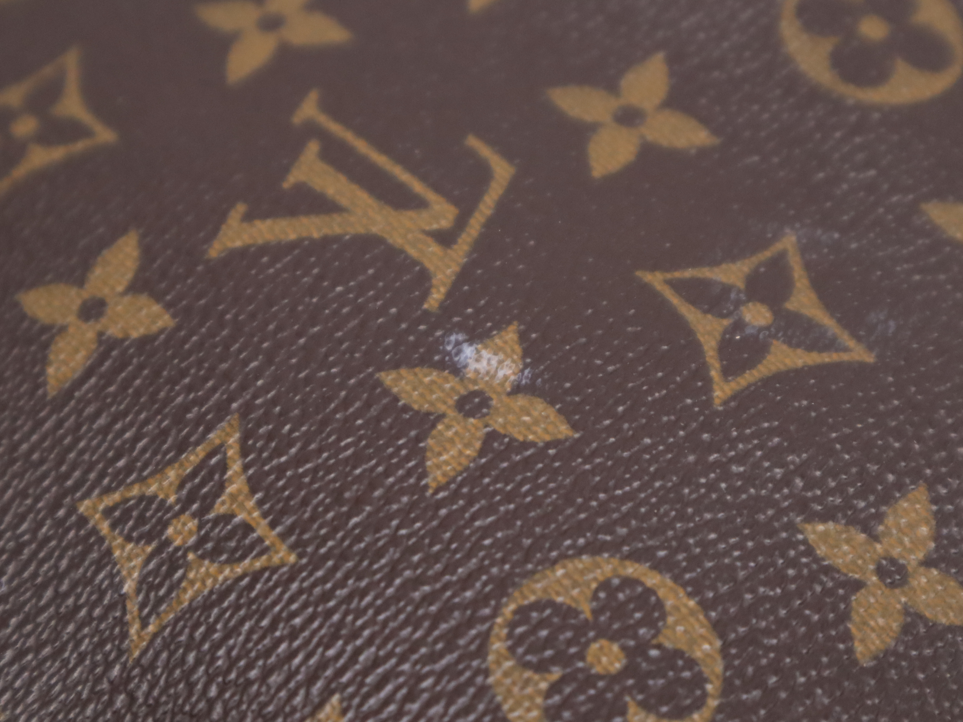 M56689 Monogram Totally MM Tote Bag — view 9