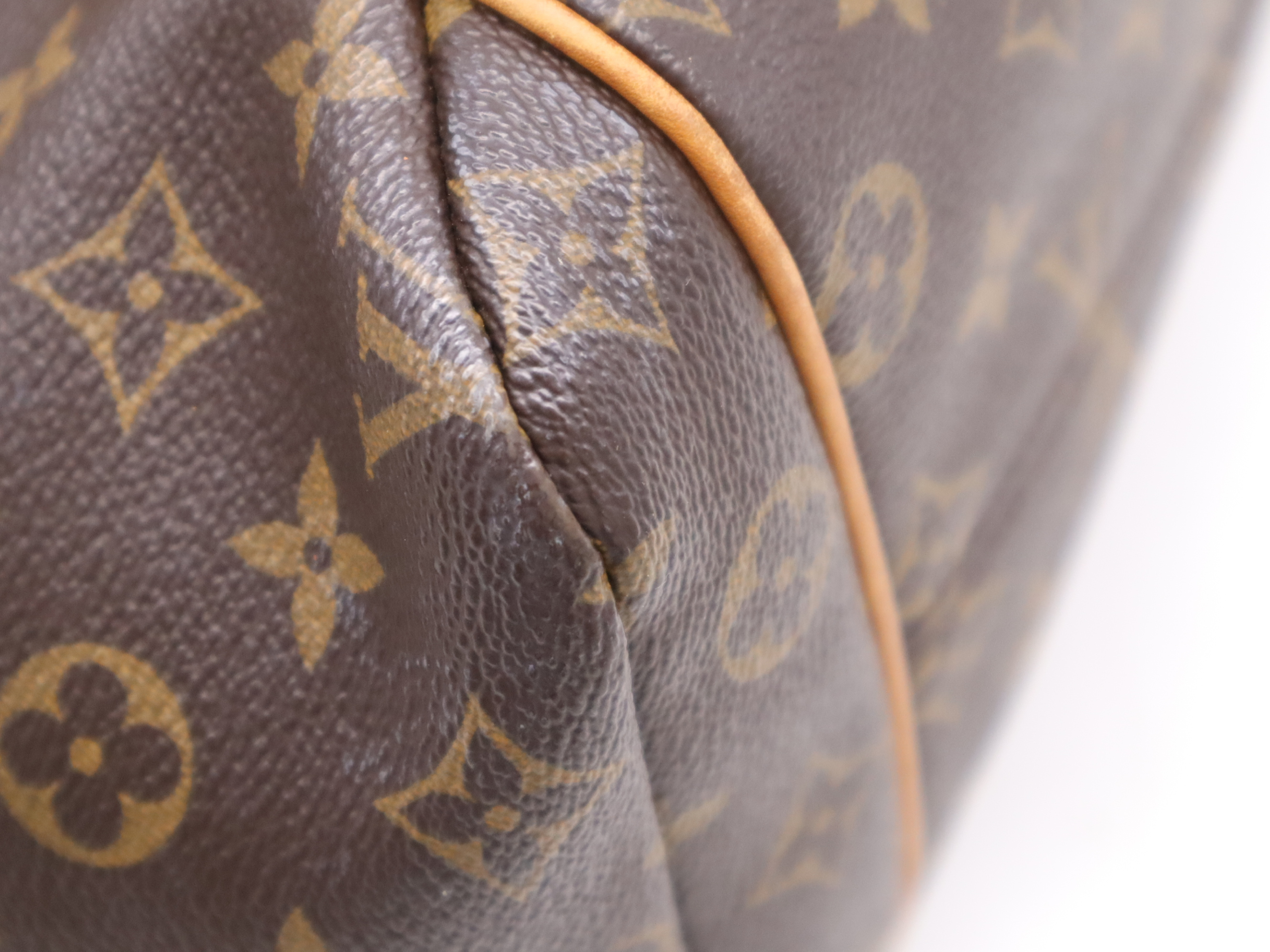 M56689 Monogram Totally MM Tote Bag — view 10