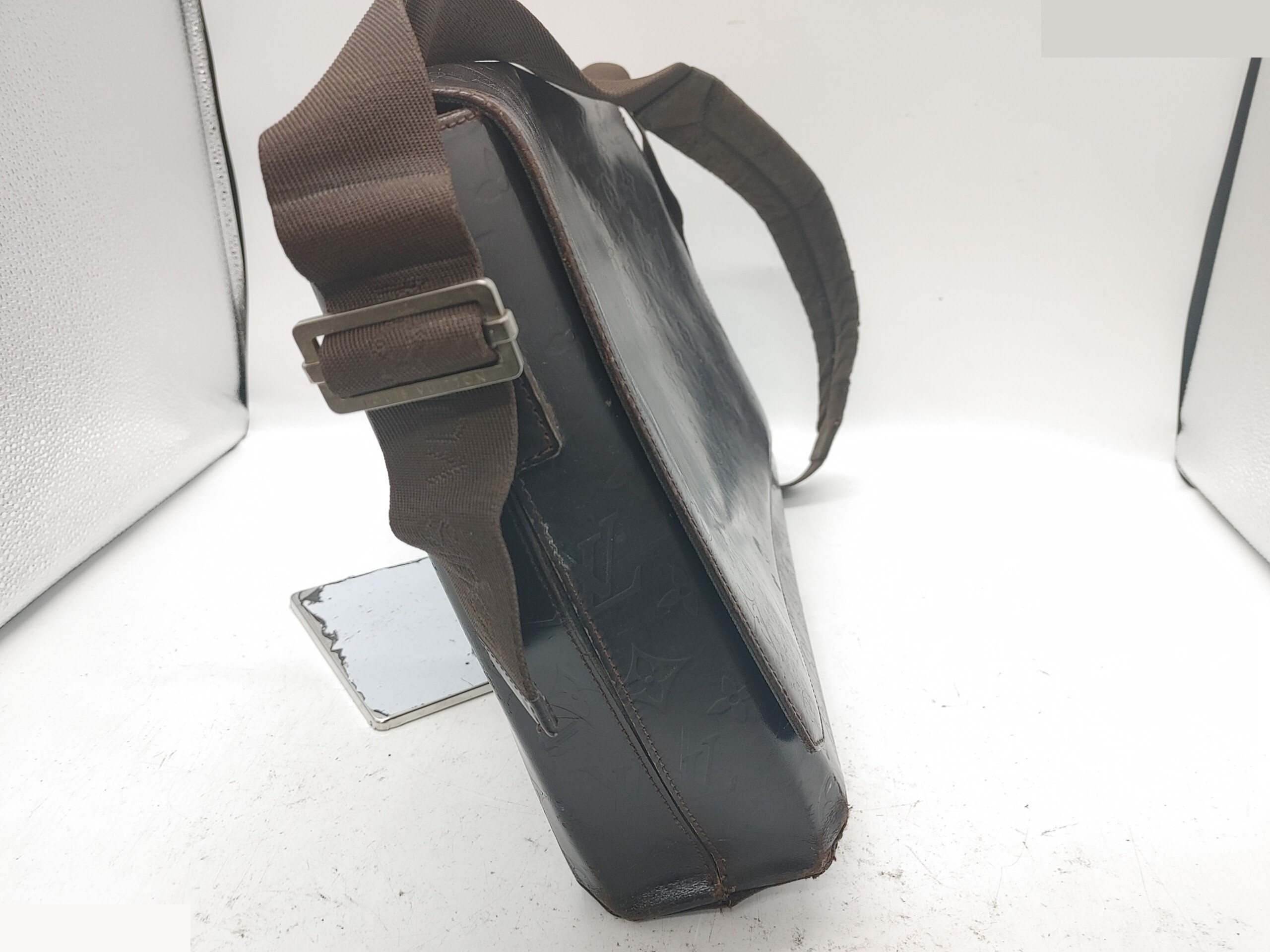 Monogram Glacé Fonzie M46570 AR0072 Cafe Brown — view 4