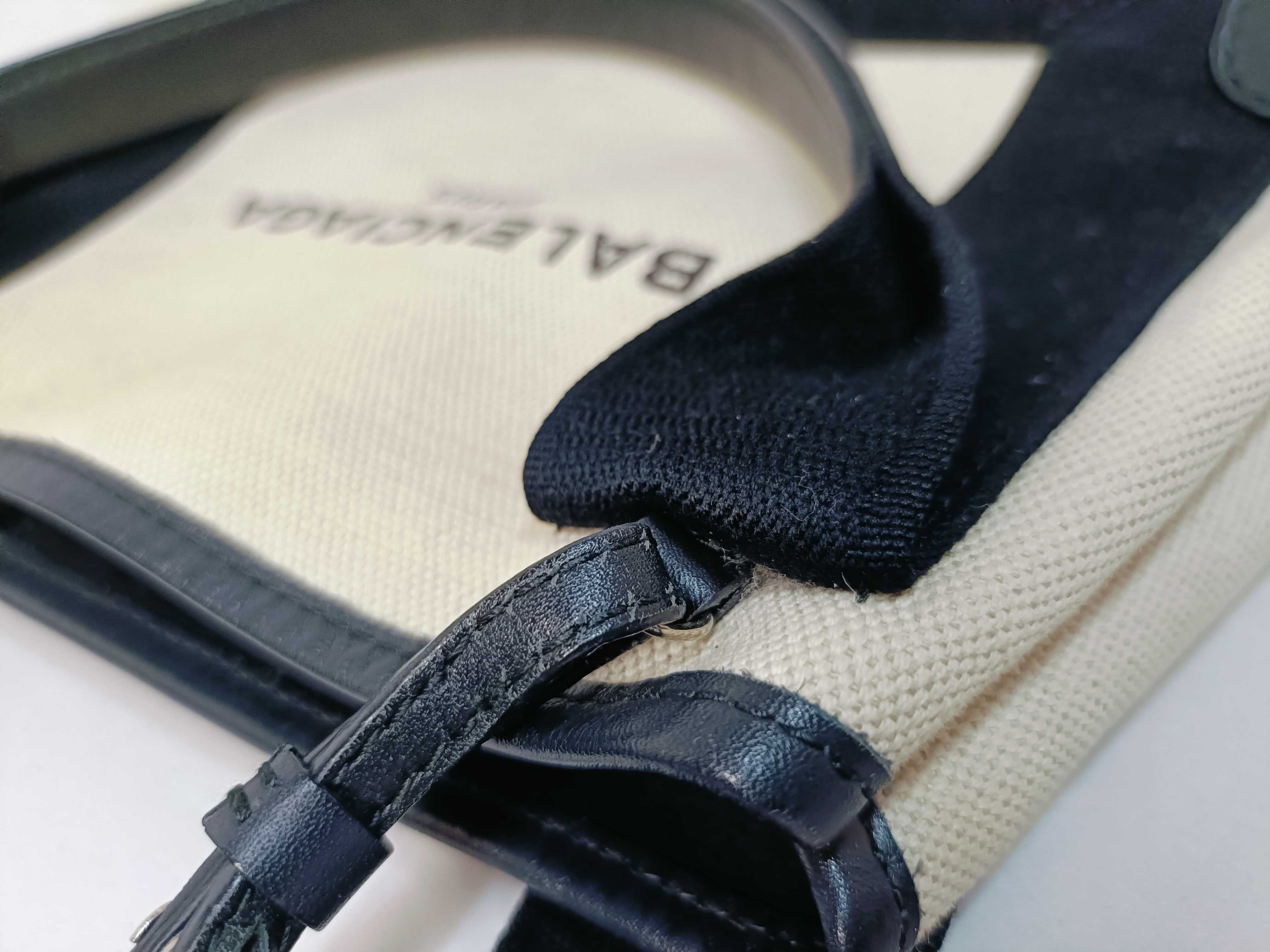 XS 390346 Shoulder Bag — view 5