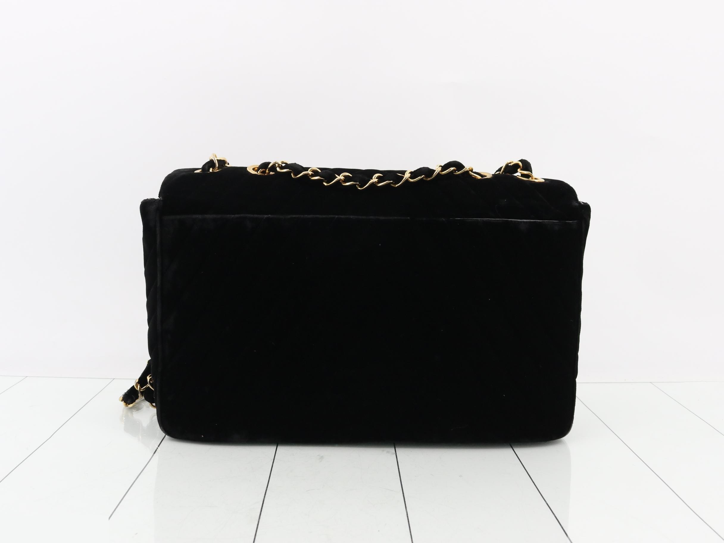 V-stitch velour shoulder bag, black — view 2