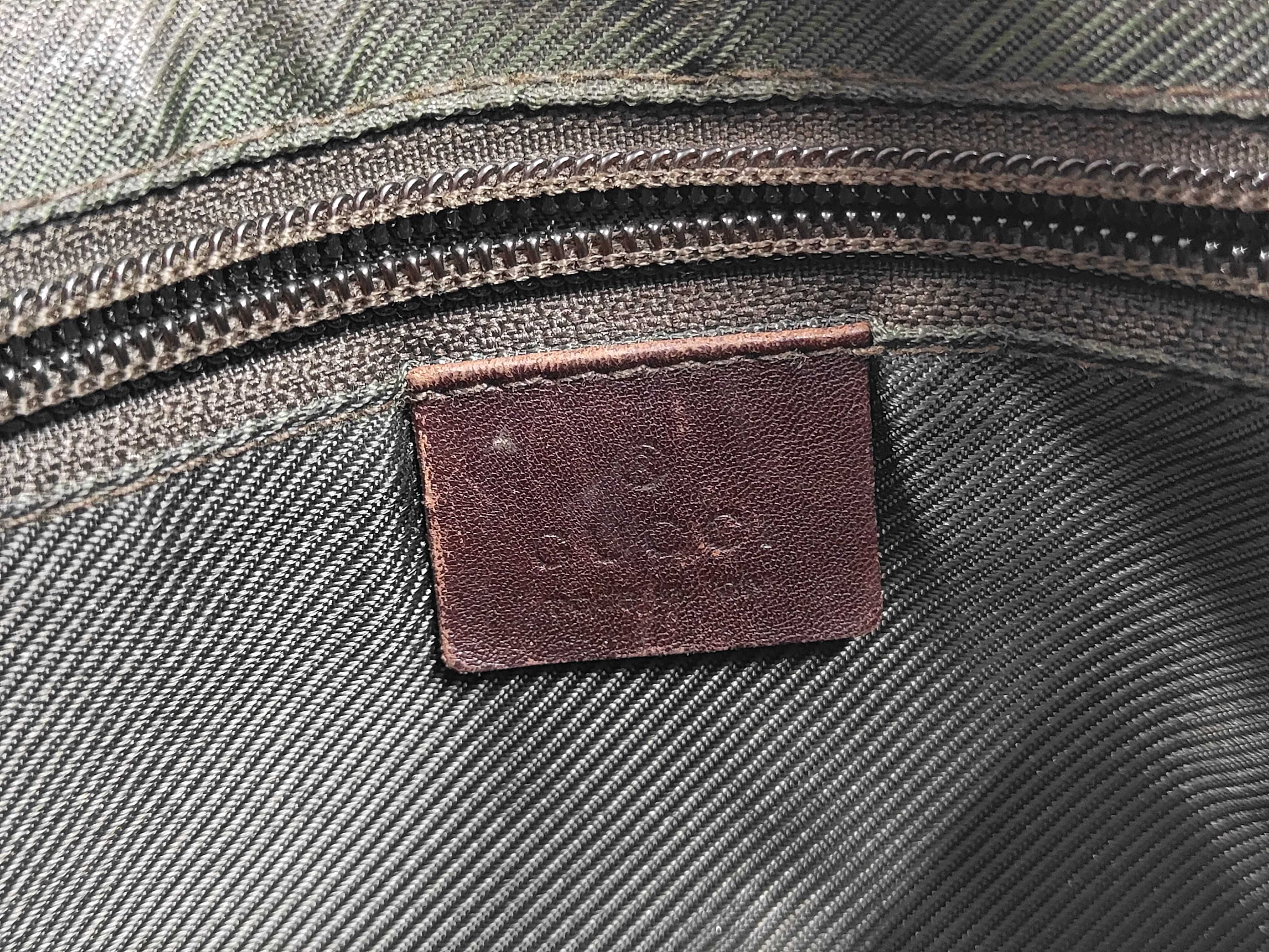 GG Canvas 101682 Shoulder Bag — view 9