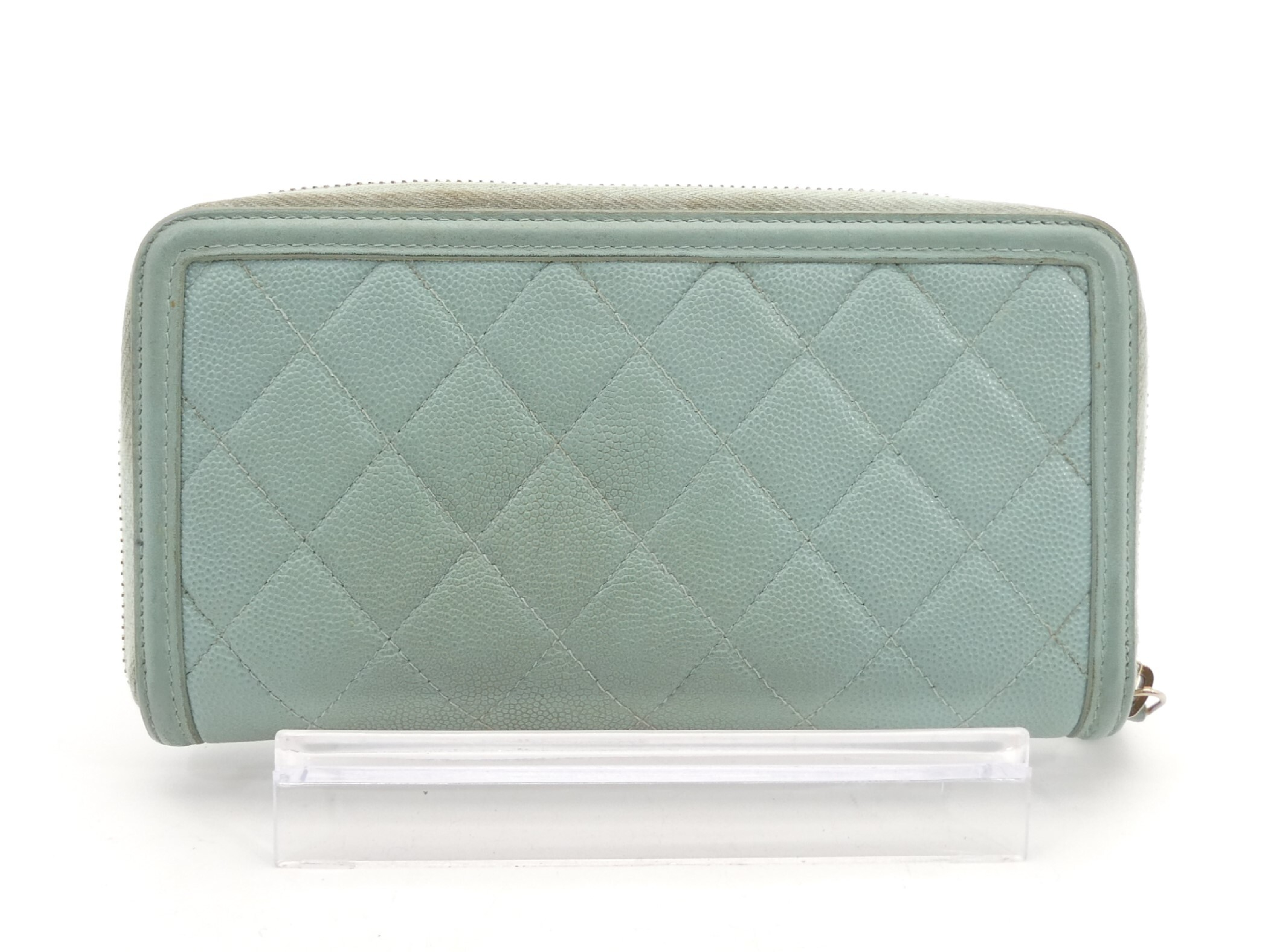 CC Filigree Matelassé Caviar Skin Round Zip Wallet — view 2