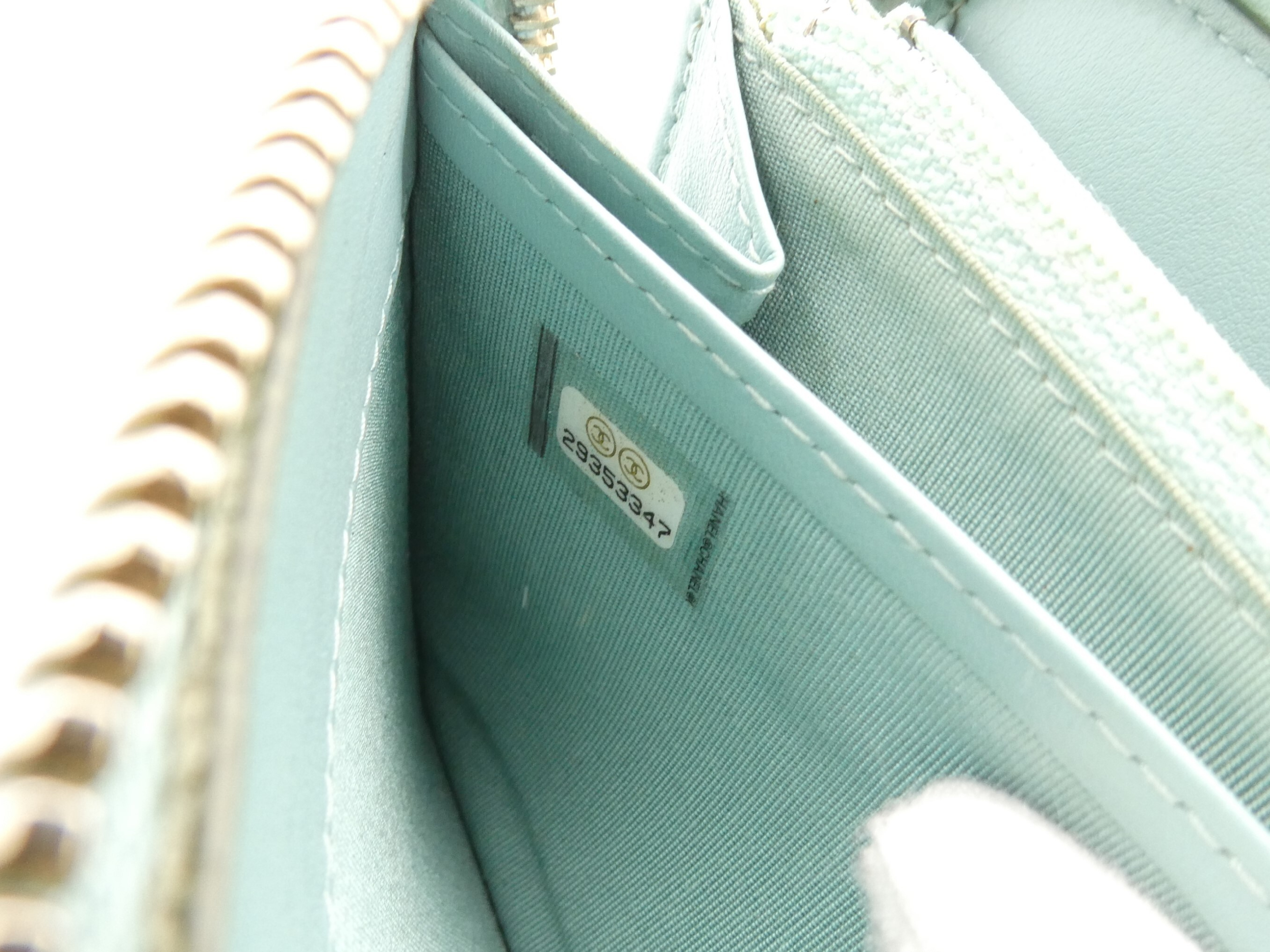 CC Filigree Matelassé Caviar Skin Round Zip Wallet — view 10