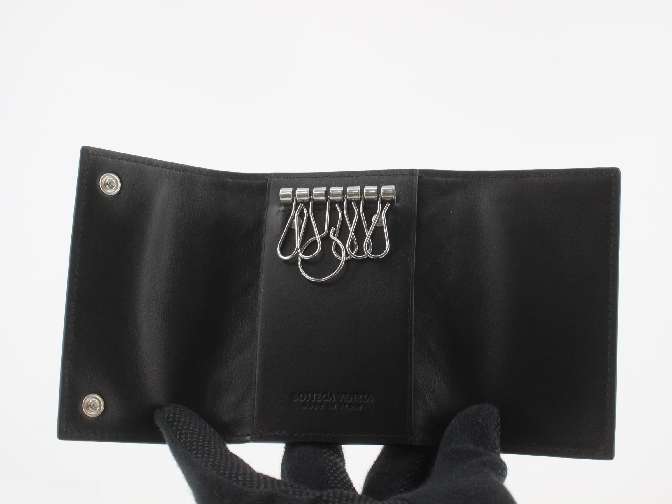 Intrecciato 6-key case, black, RFID responsive. — view 4