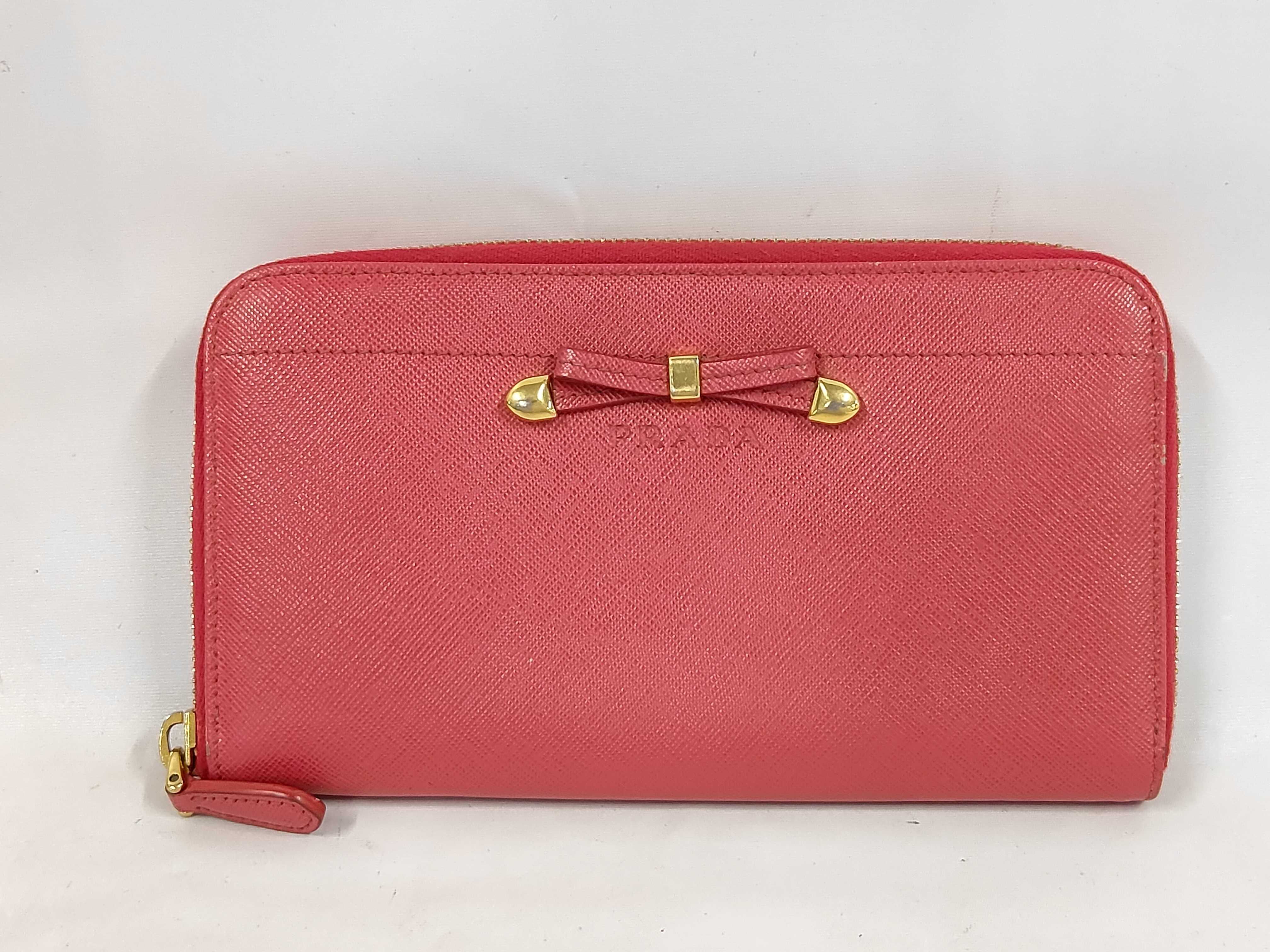 Ribbon Pink Saffiano Leather Round Zip Long Wallet