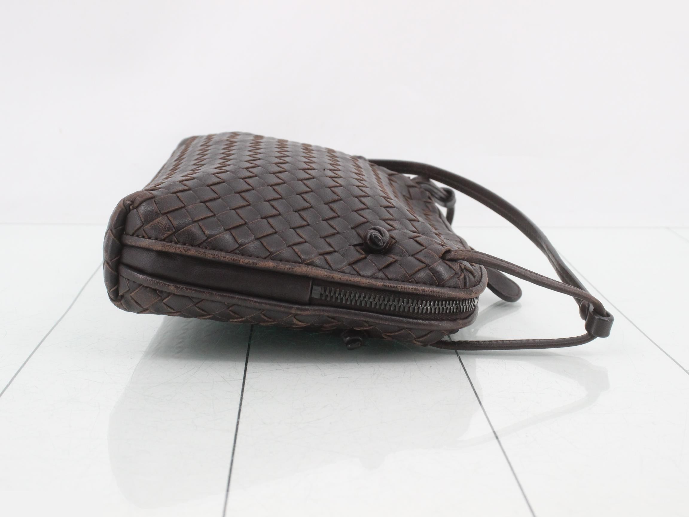 Intrecciato (bag) - Shoulder bag, leather, brown — view 3