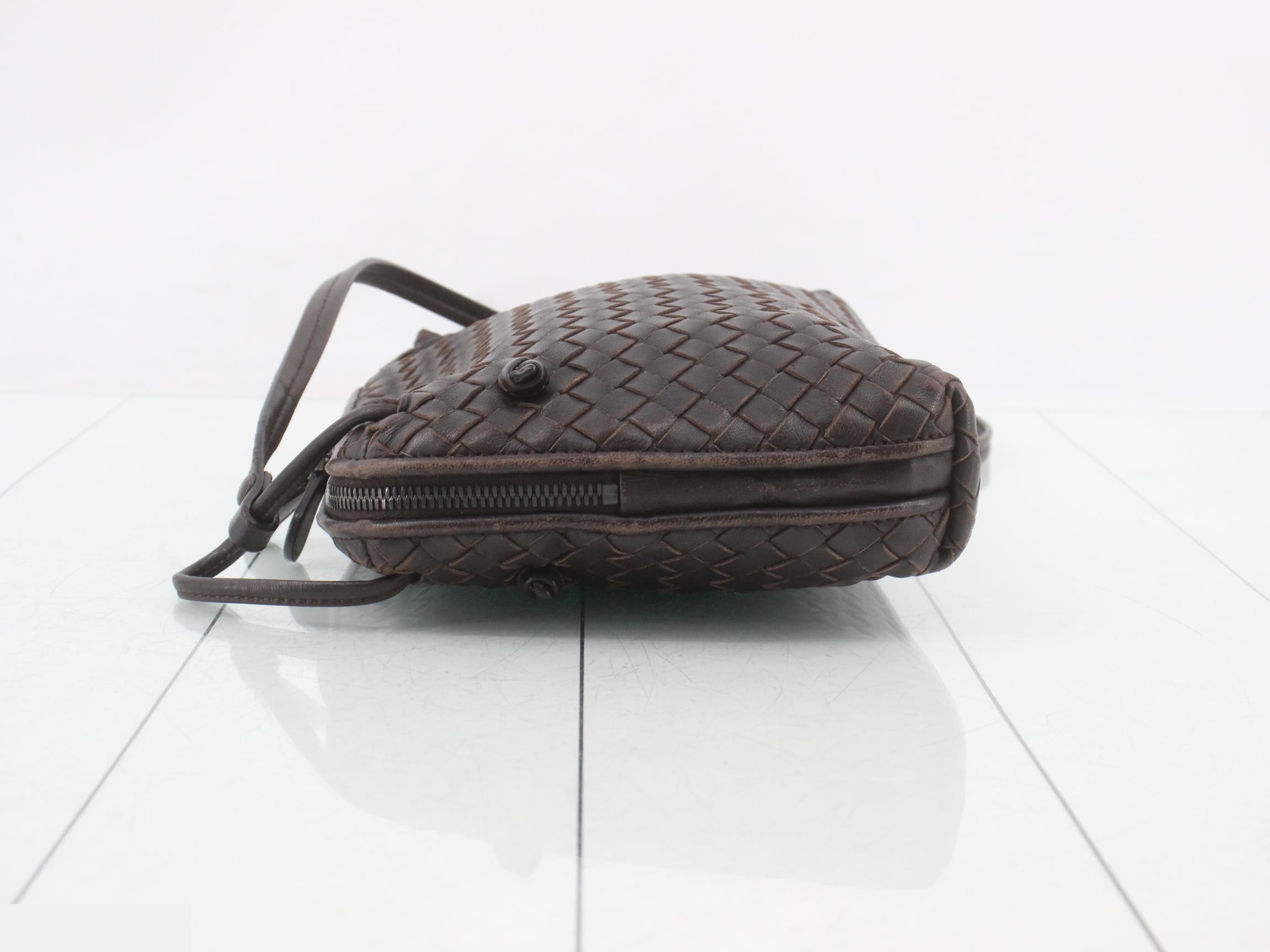 Intrecciato (bag) - Shoulder bag, leather, brown — view 4