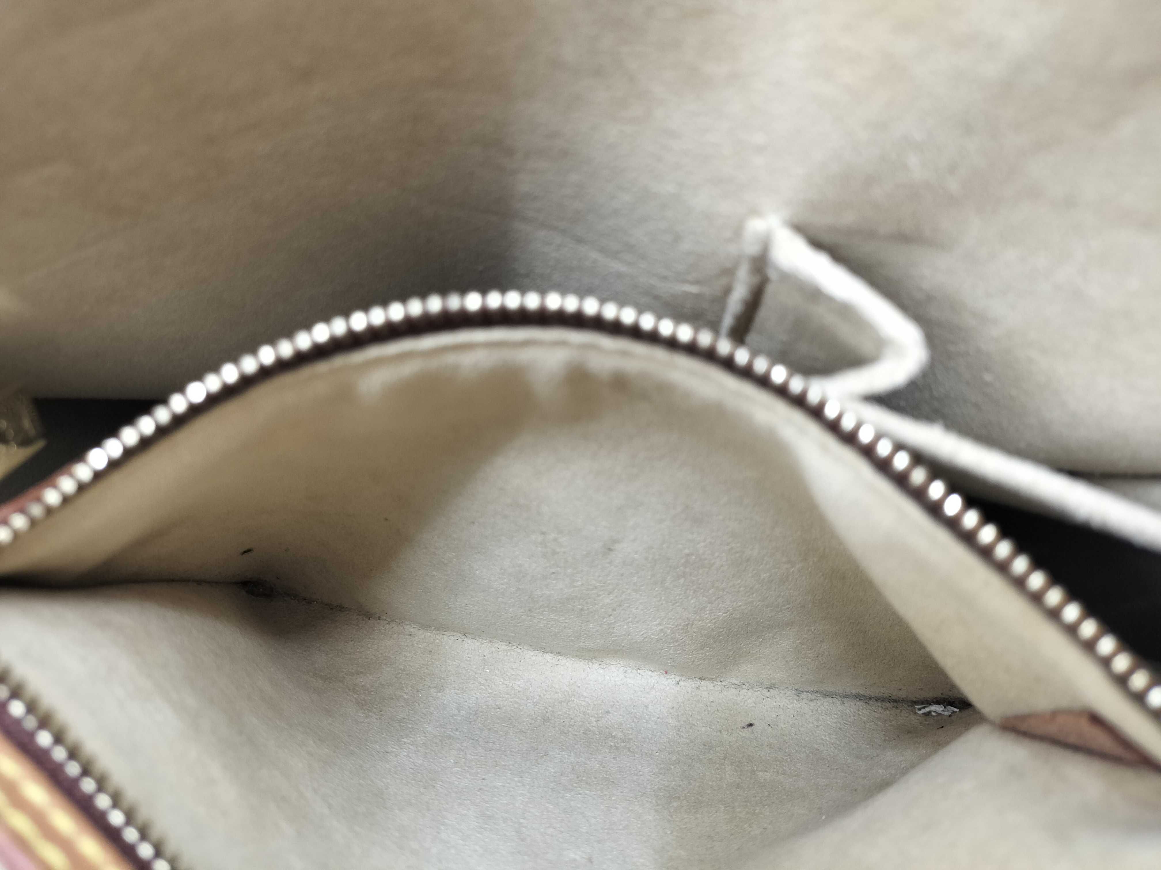 Monogram Looping MM M51146 Shoulder Bag — view 15