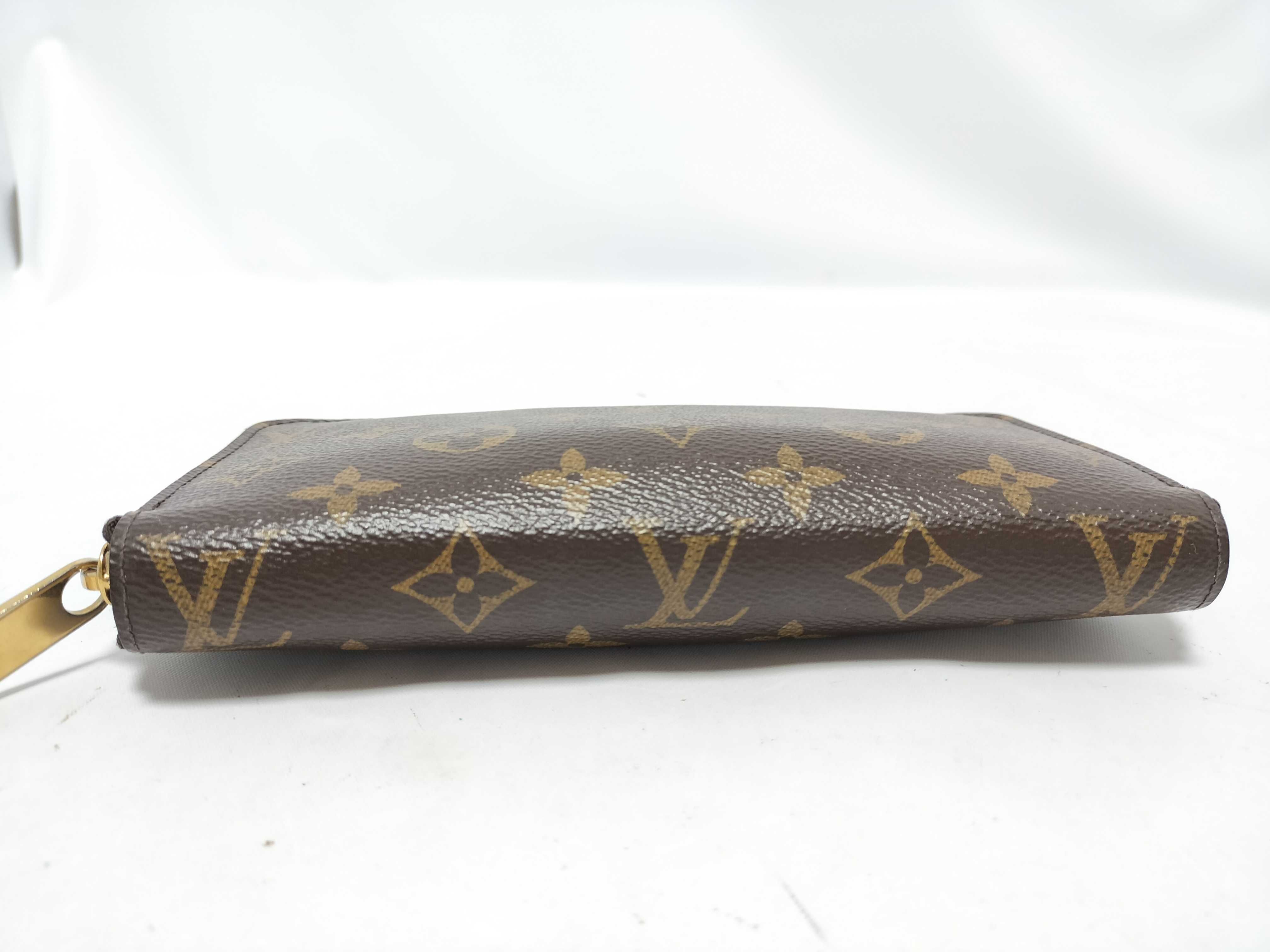 Monogram Louis Vuitton Monogram Zippy Wallet — view 3