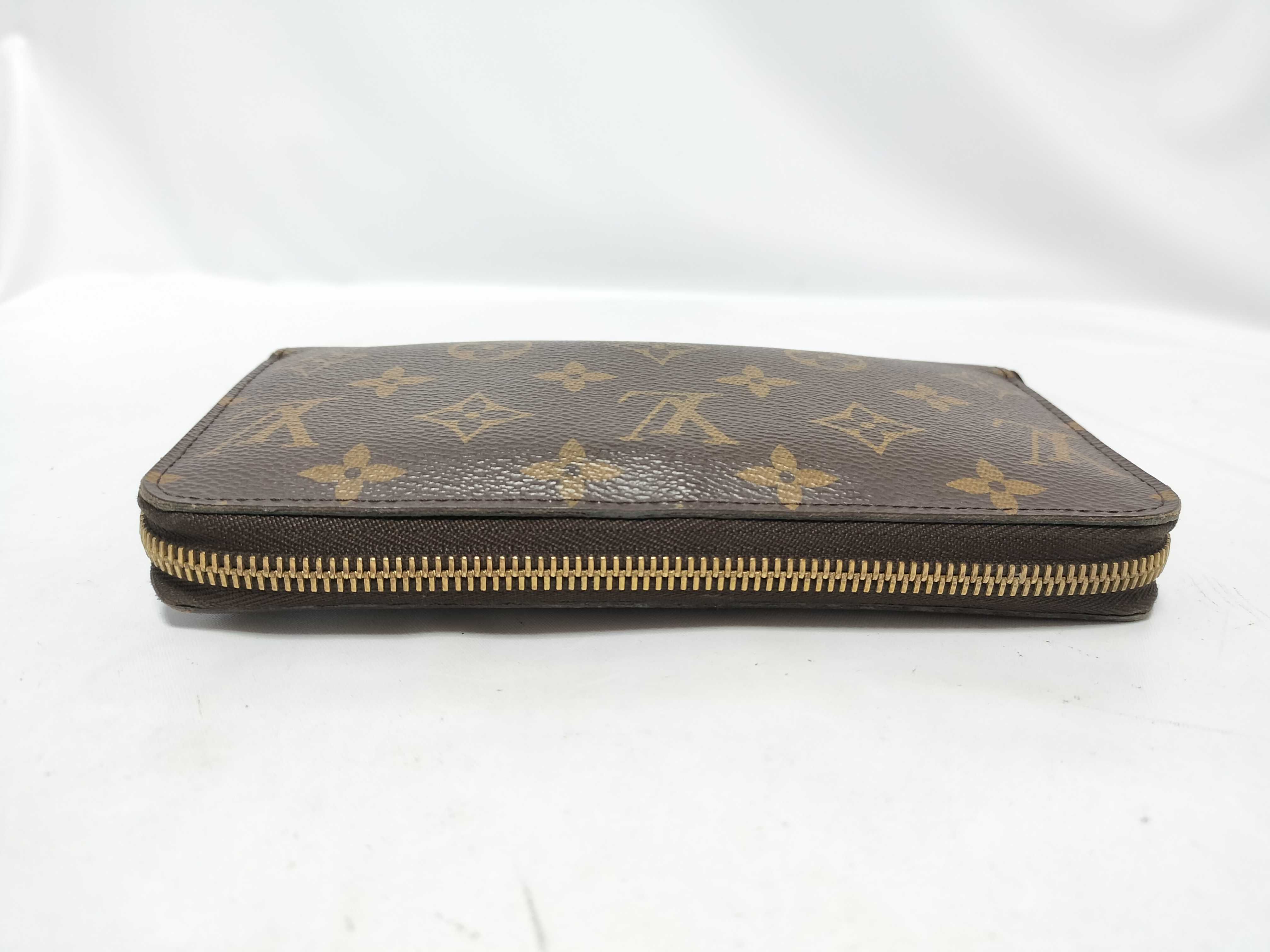 Monogram Louis Vuitton Monogram Zippy Wallet — view 5