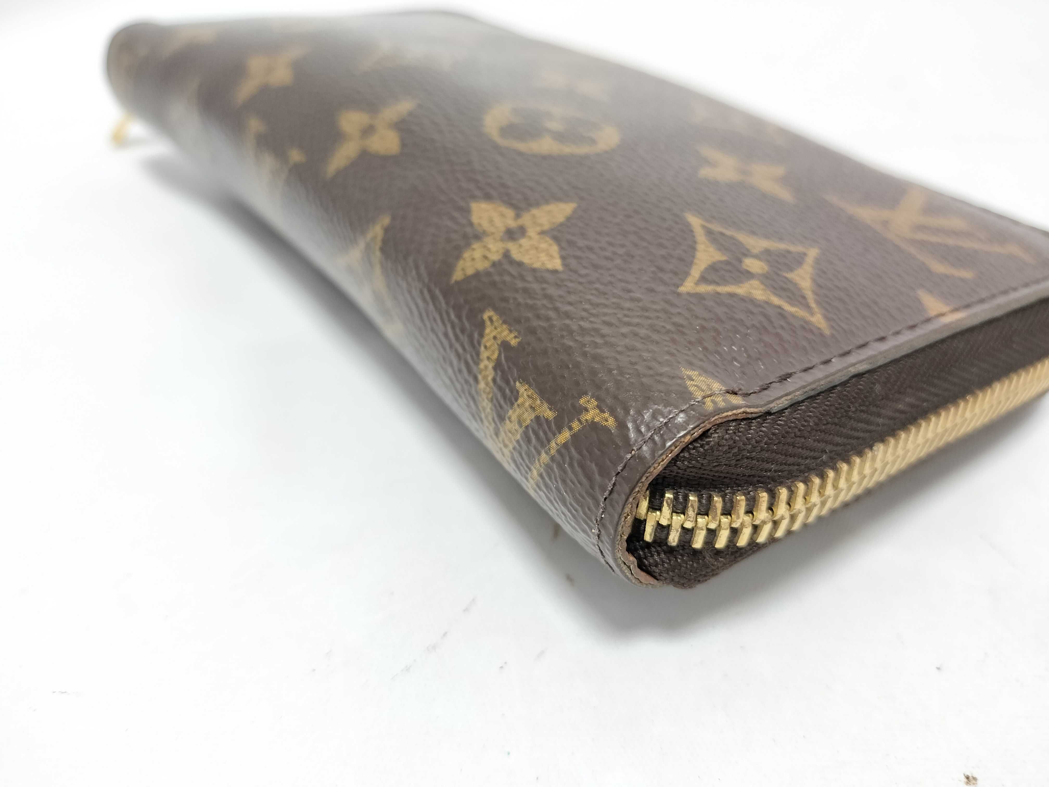 Monogram Louis Vuitton Monogram Zippy Wallet — view 7