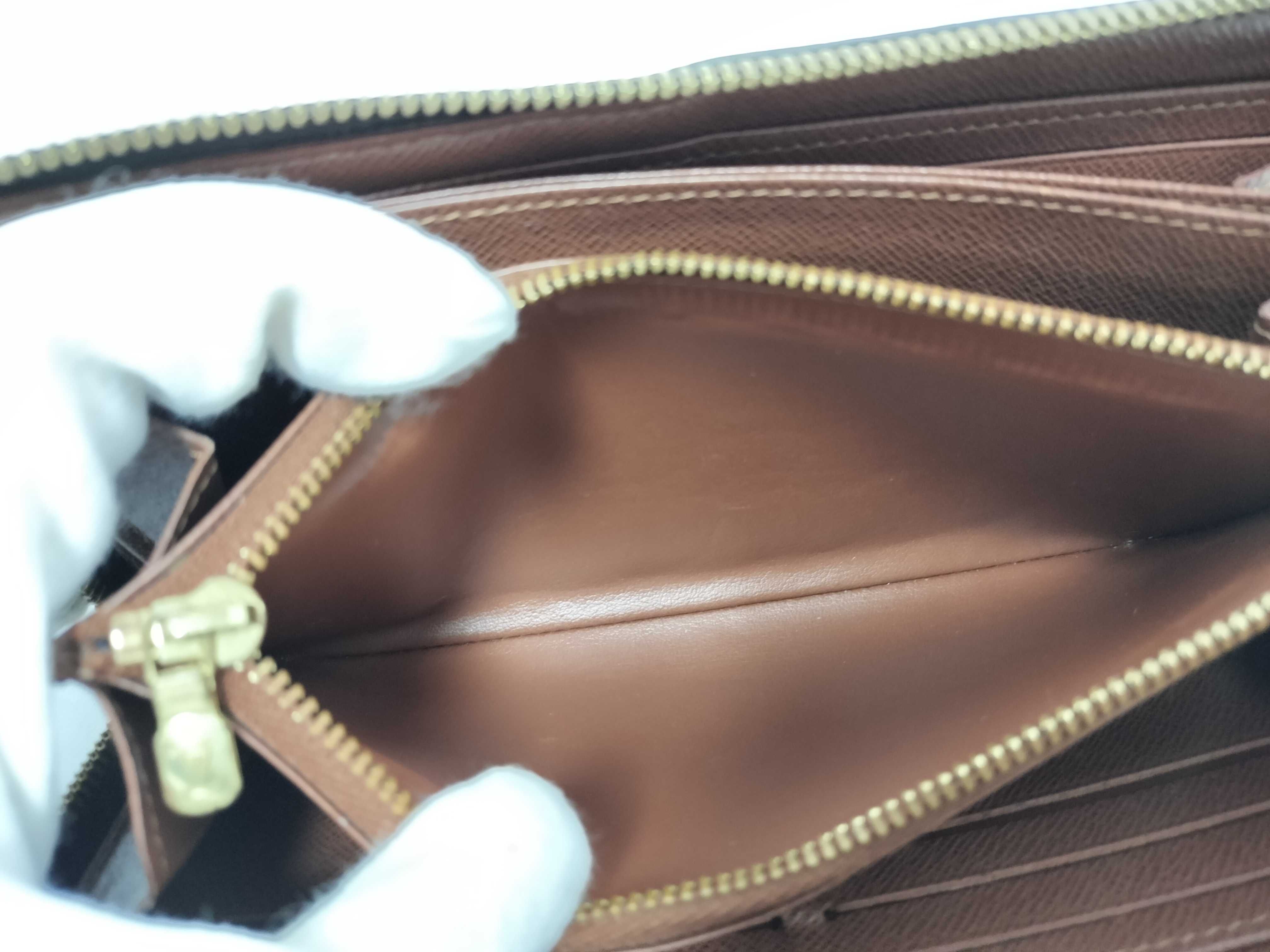 Monogram Louis Vuitton Monogram Zippy Wallet — view 10