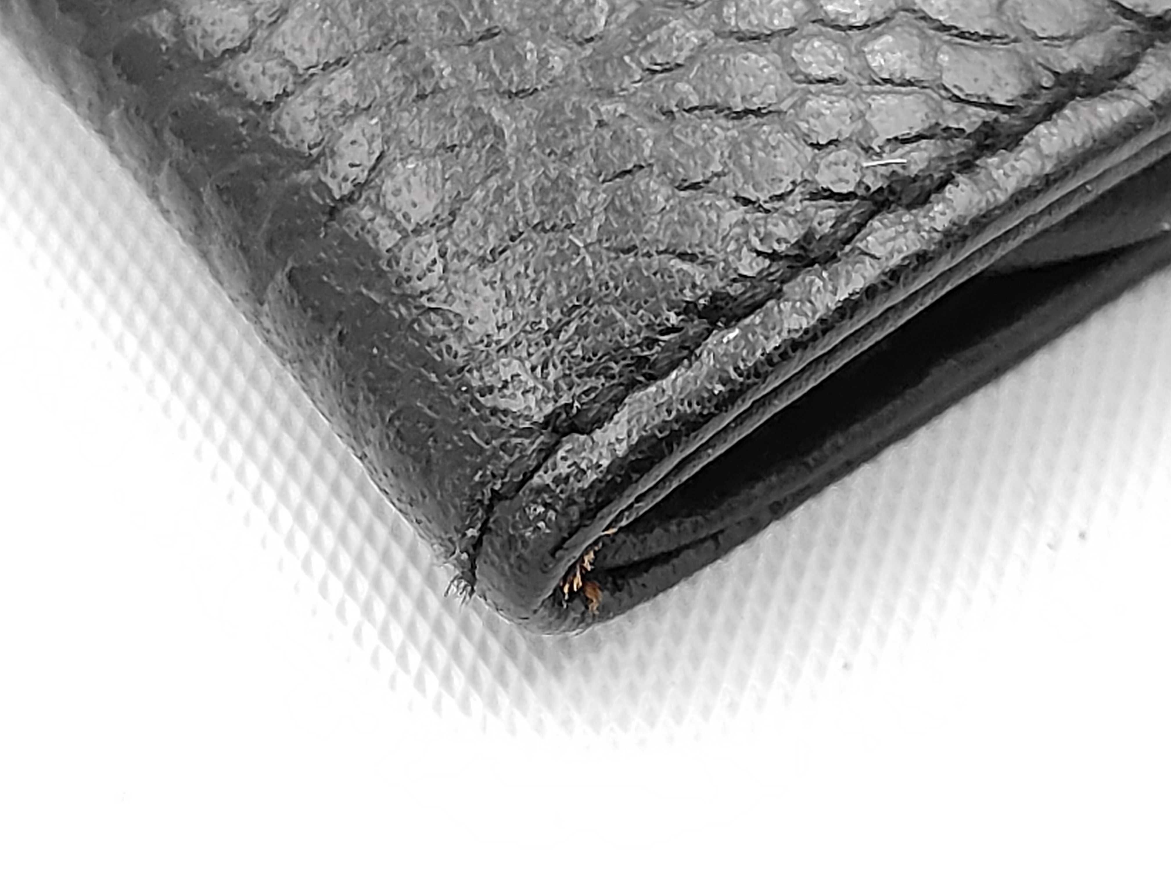 Coco Mark Bi-fold Wallet with Box — view 3
