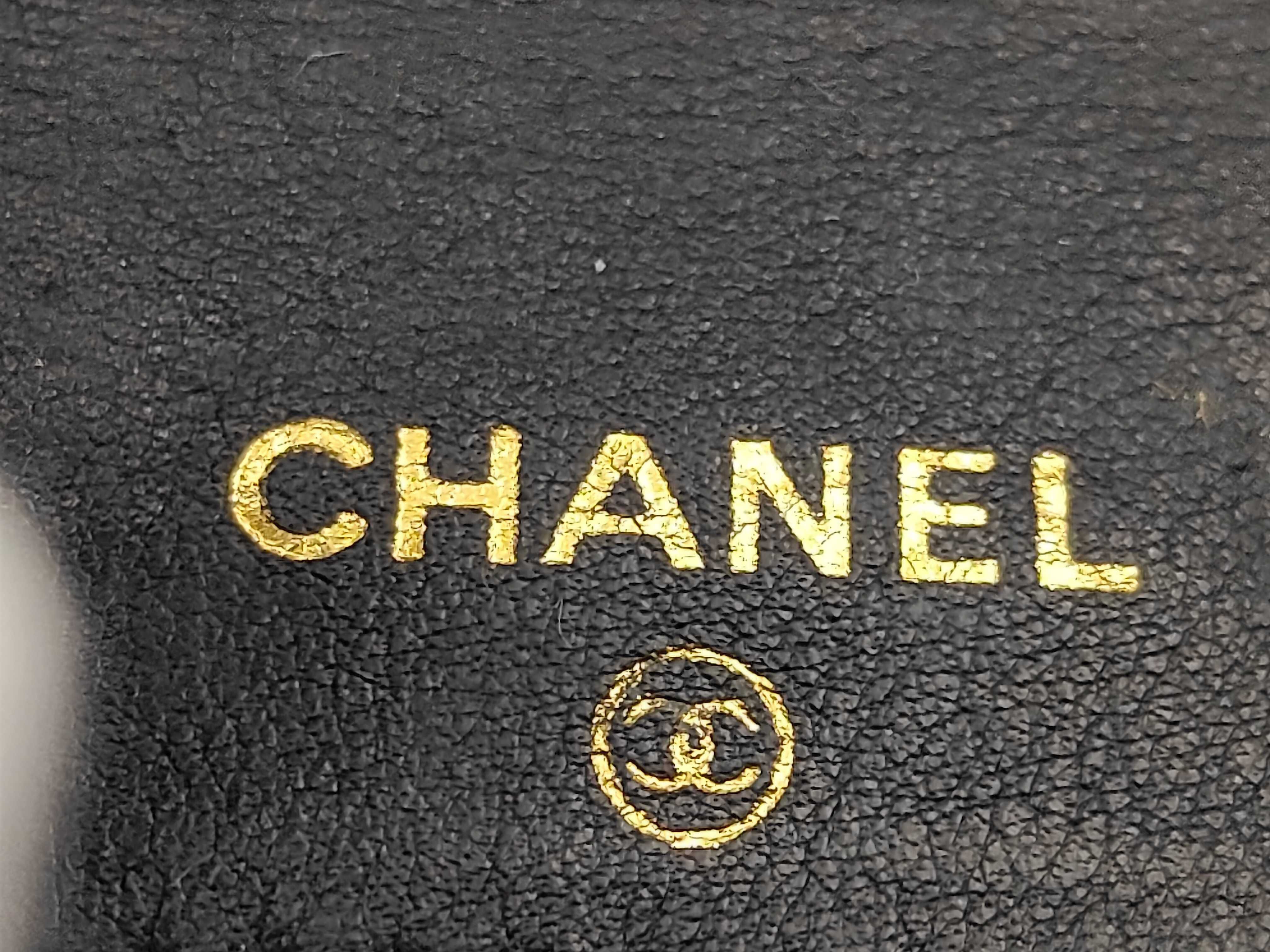 Coco Mark Bi-fold Wallet with Box — view 6