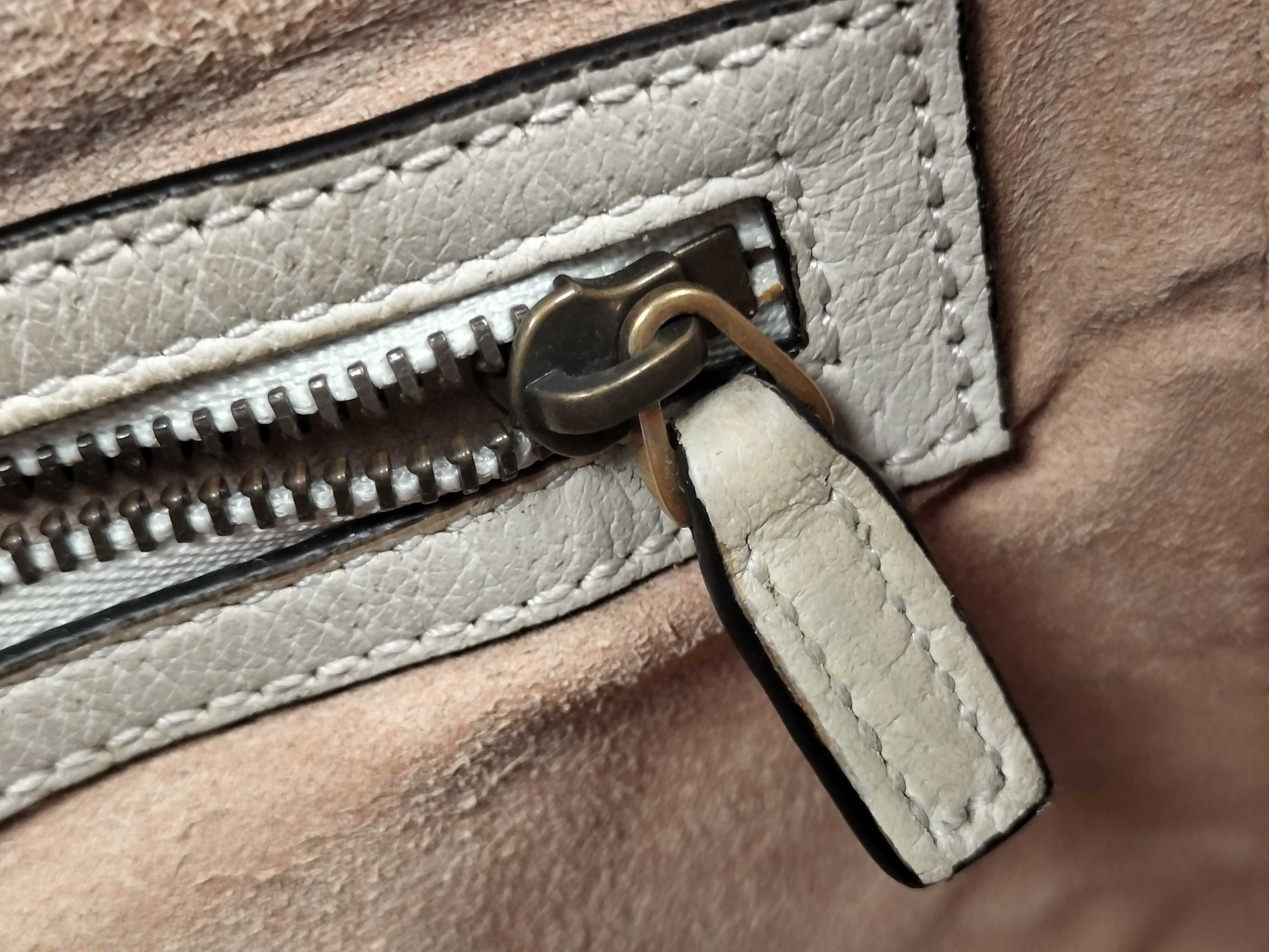 Queen Shoulder Bag — view 14