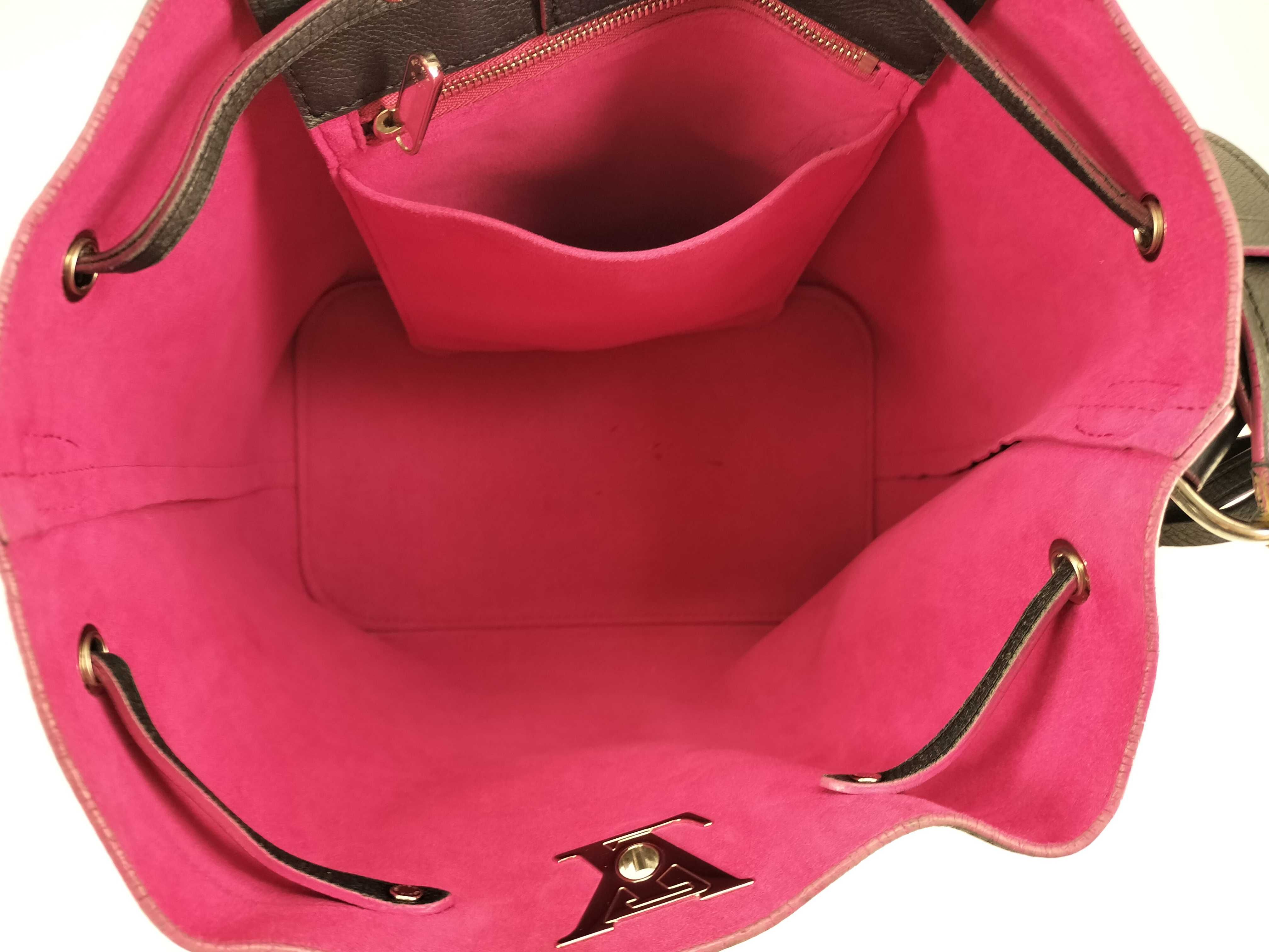Lockme Bucket Shoulder Bag — view 10