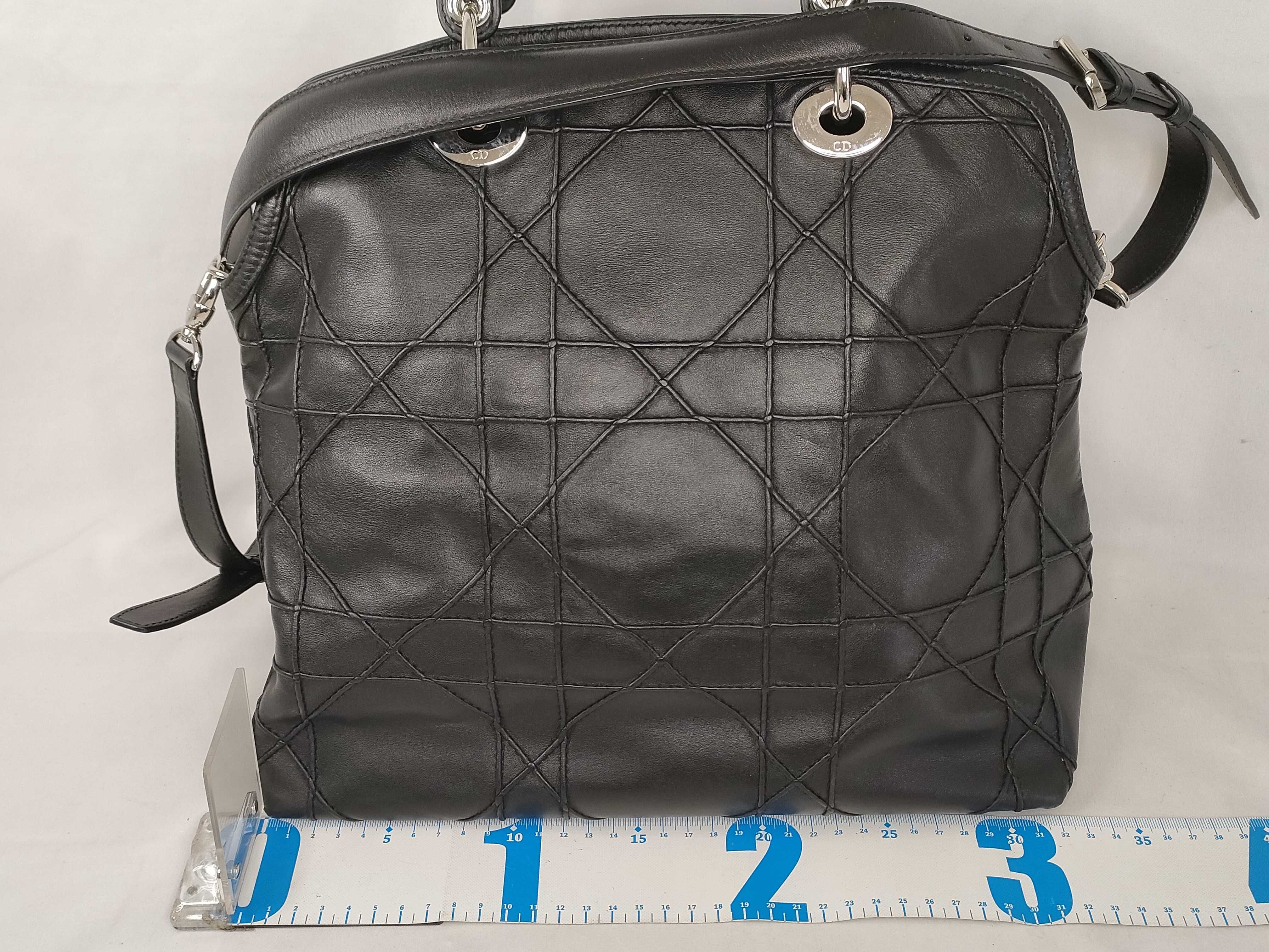 Cannage Leather Handbag Shoulder Bag Black Serial Handbag — view 2