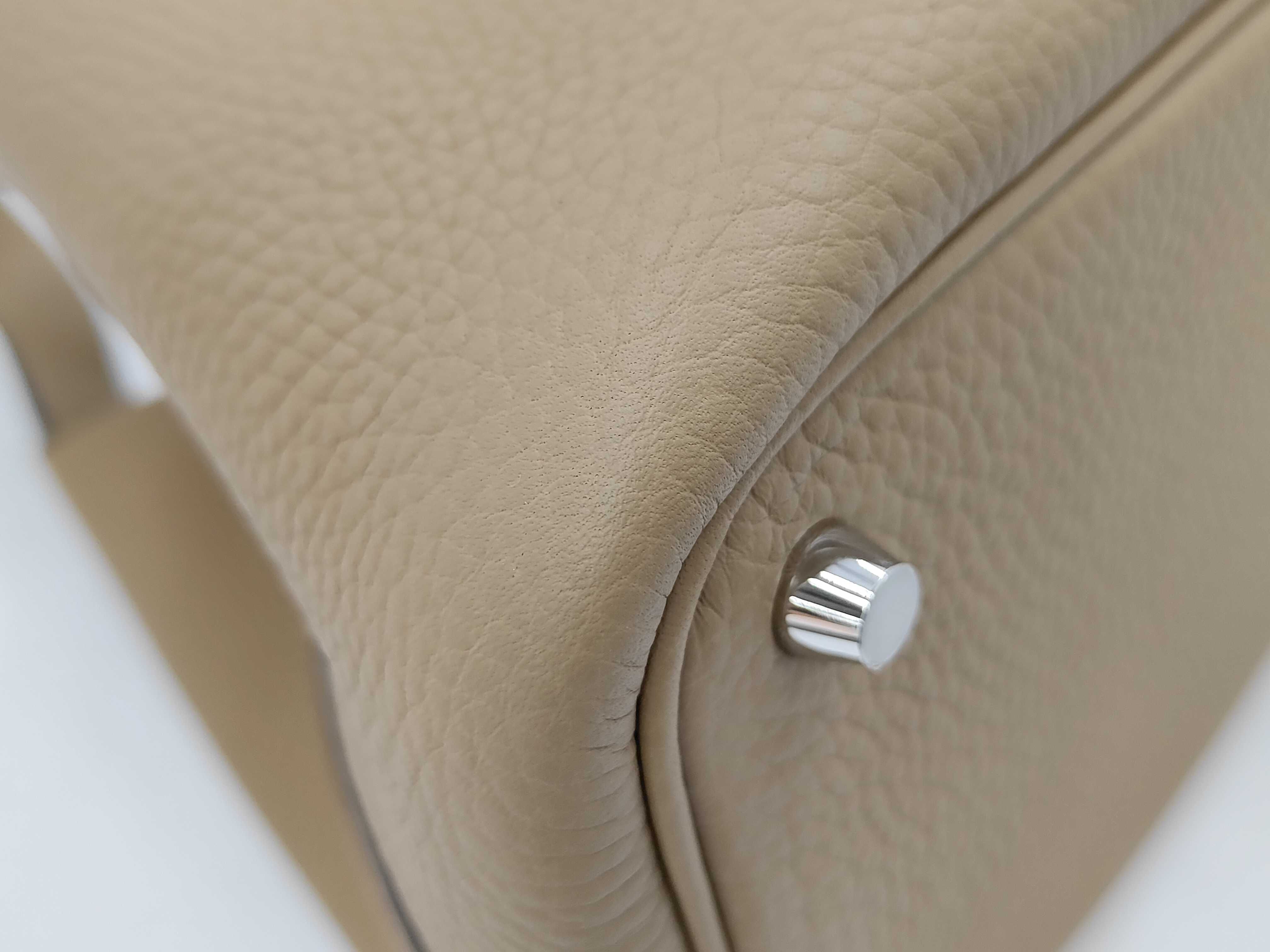 Picotin Lock 18 Dune Taurillon Clemence Silver Hardware G Stamp Handbag — view 4