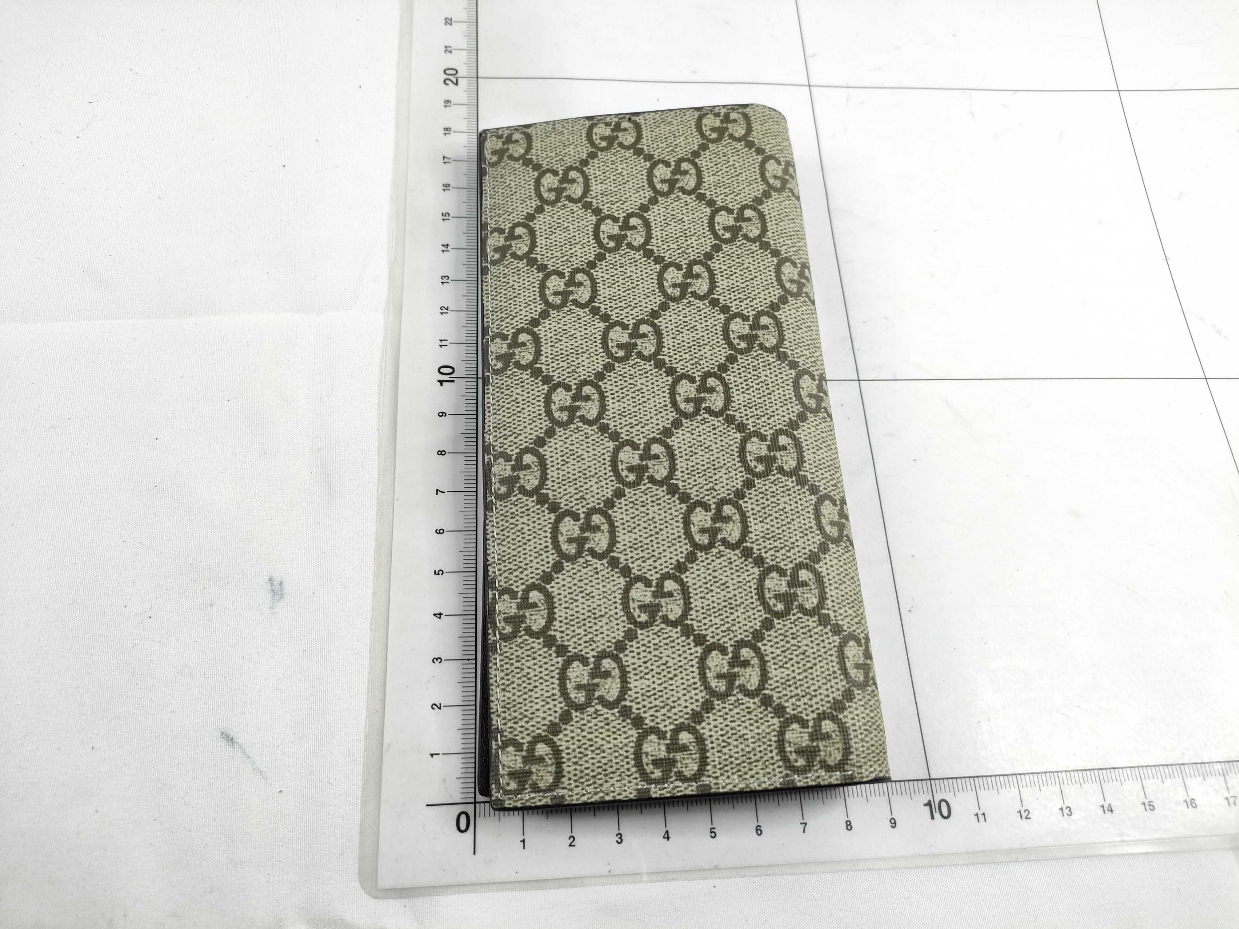 wallet — view 2