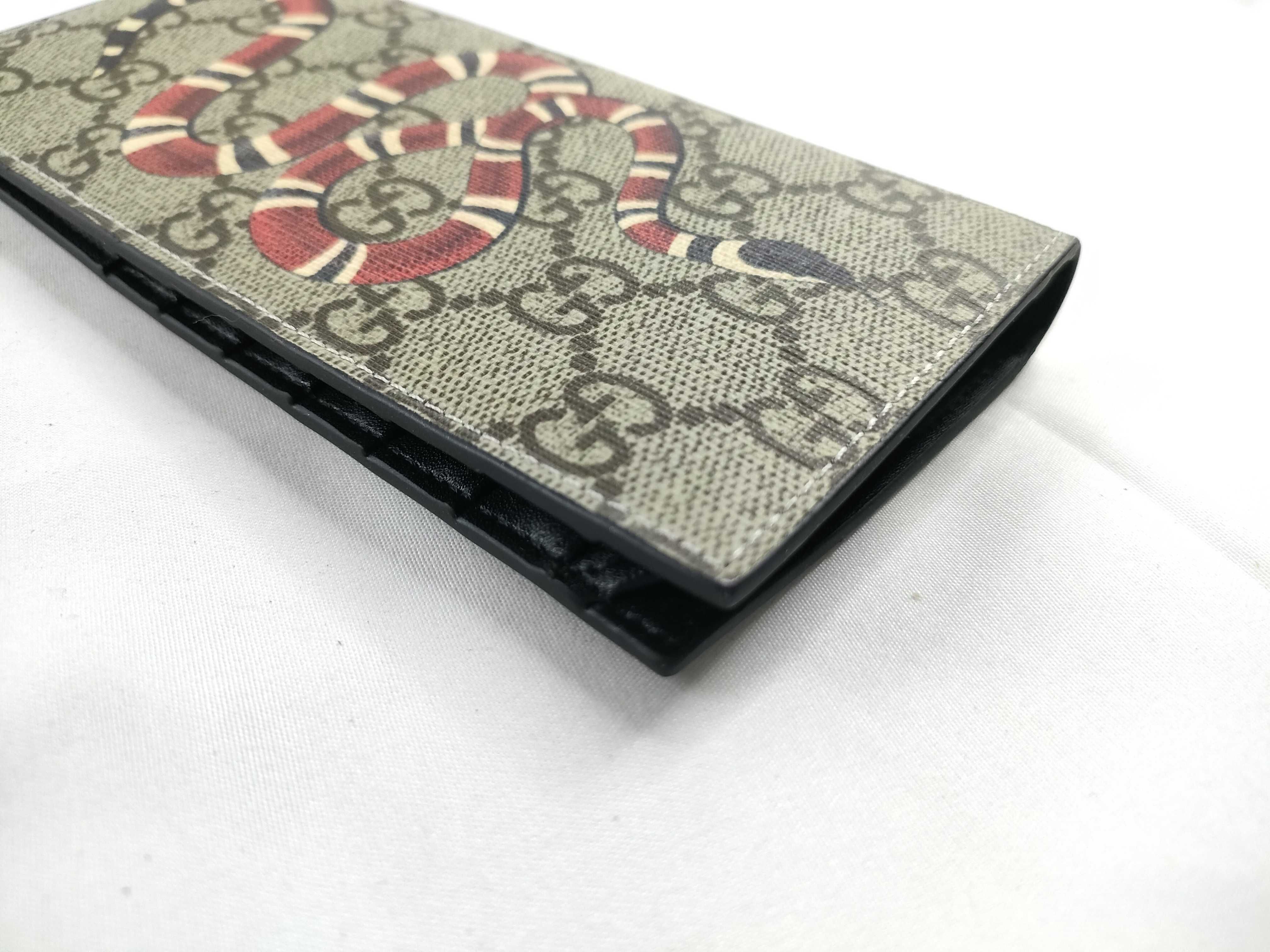 wallet — view 4