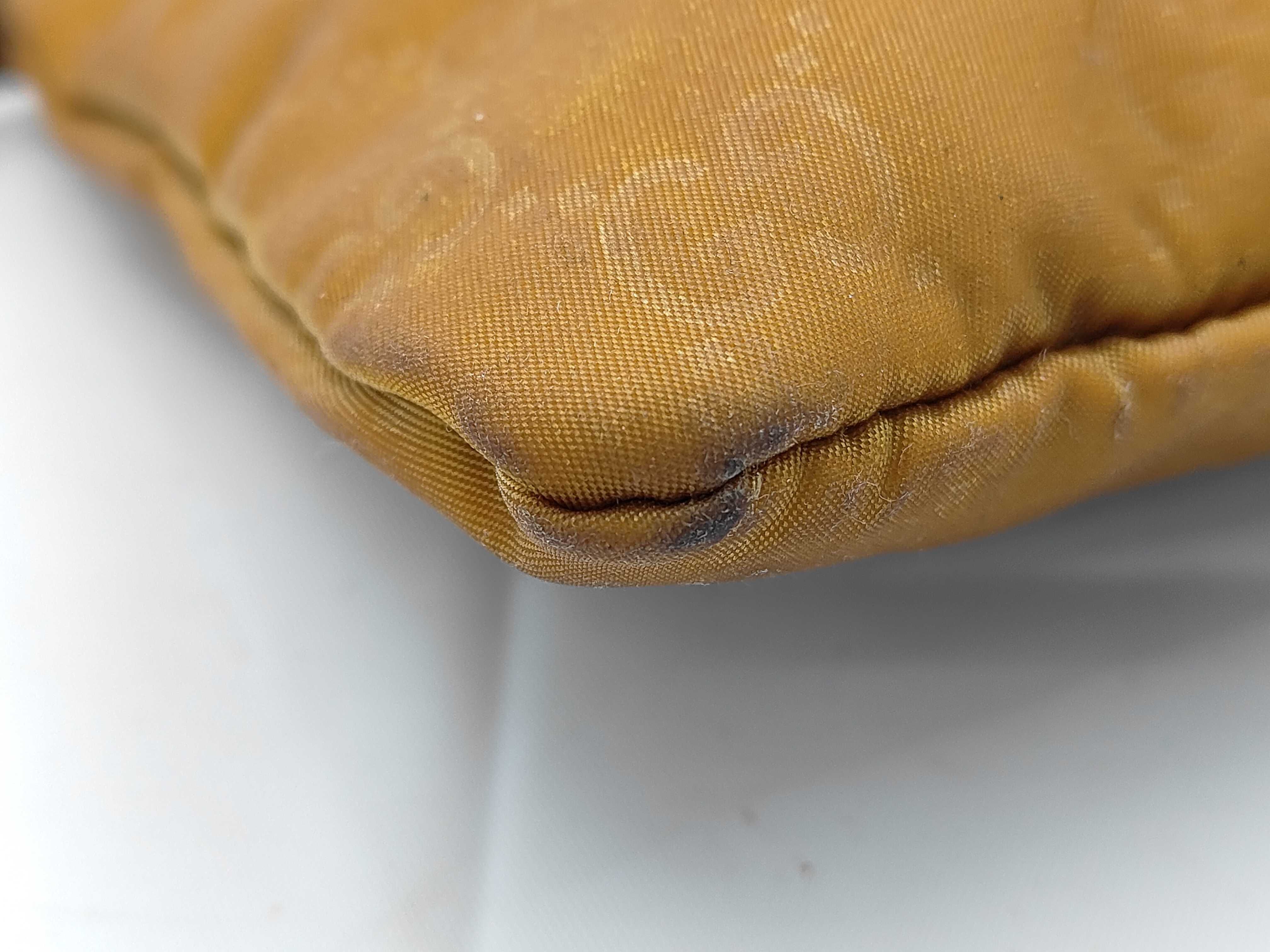 282071 Pouch — view 3