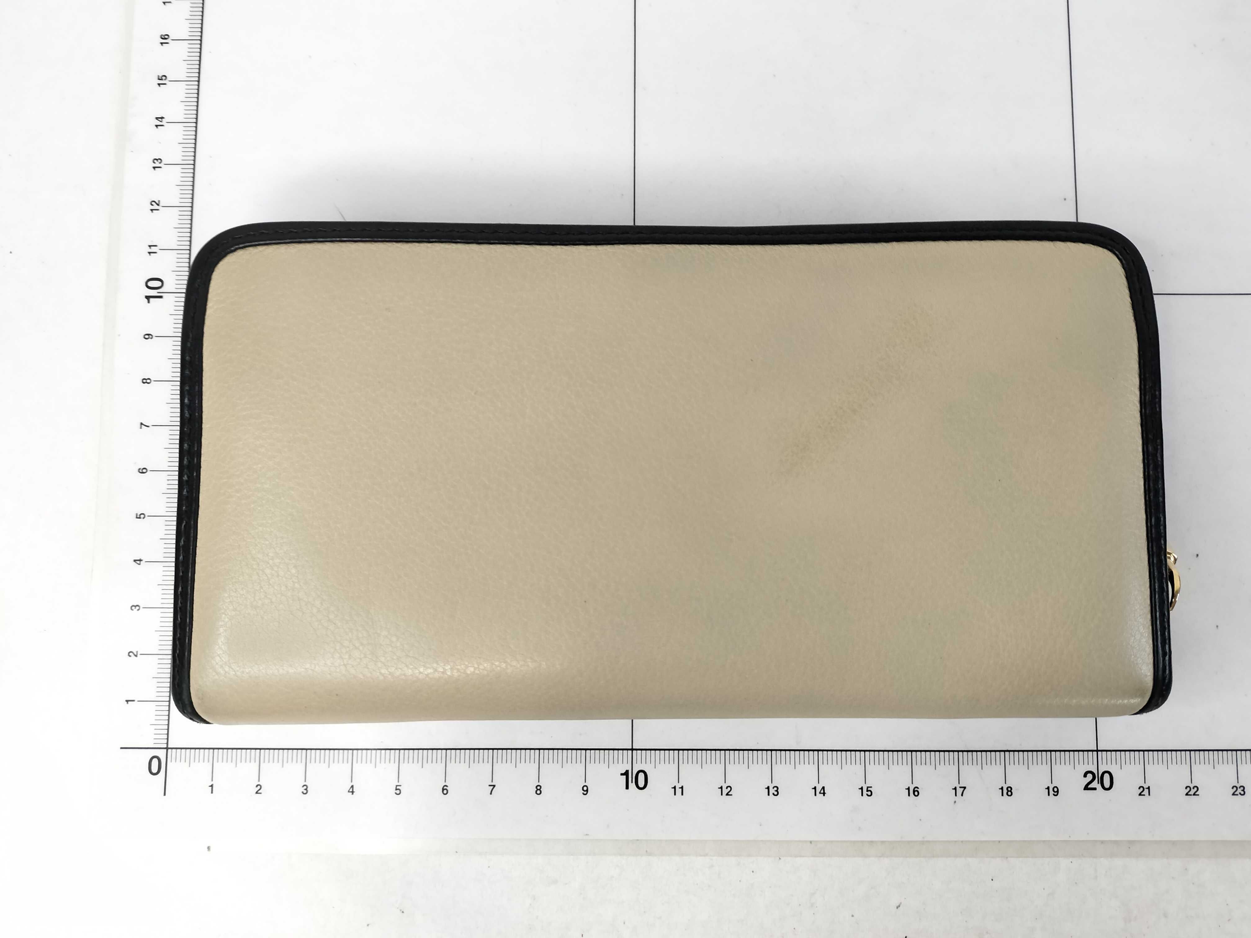 long wallet — view 2