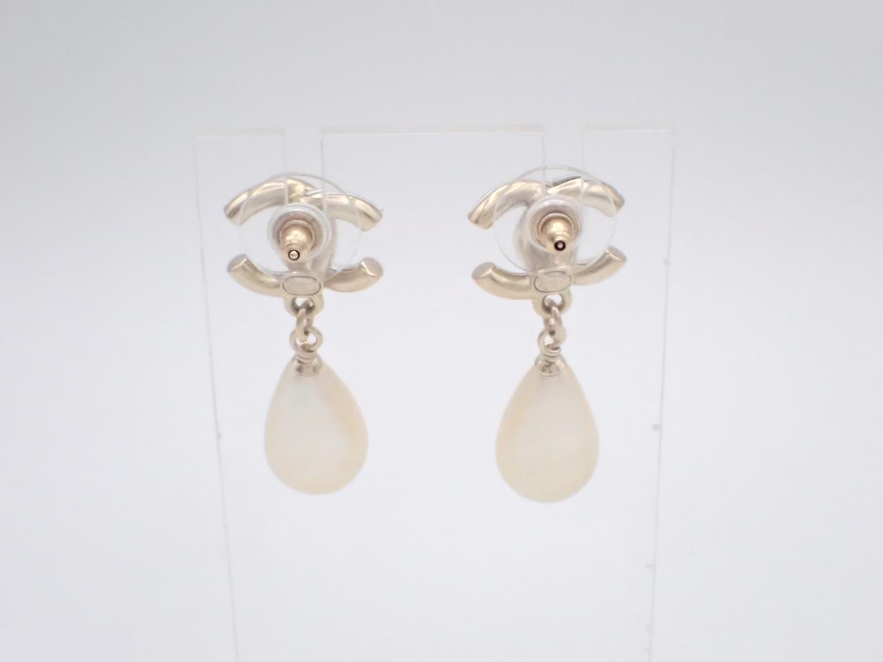 earrings here mark pearl swing A17P width 1.5cm — view 2