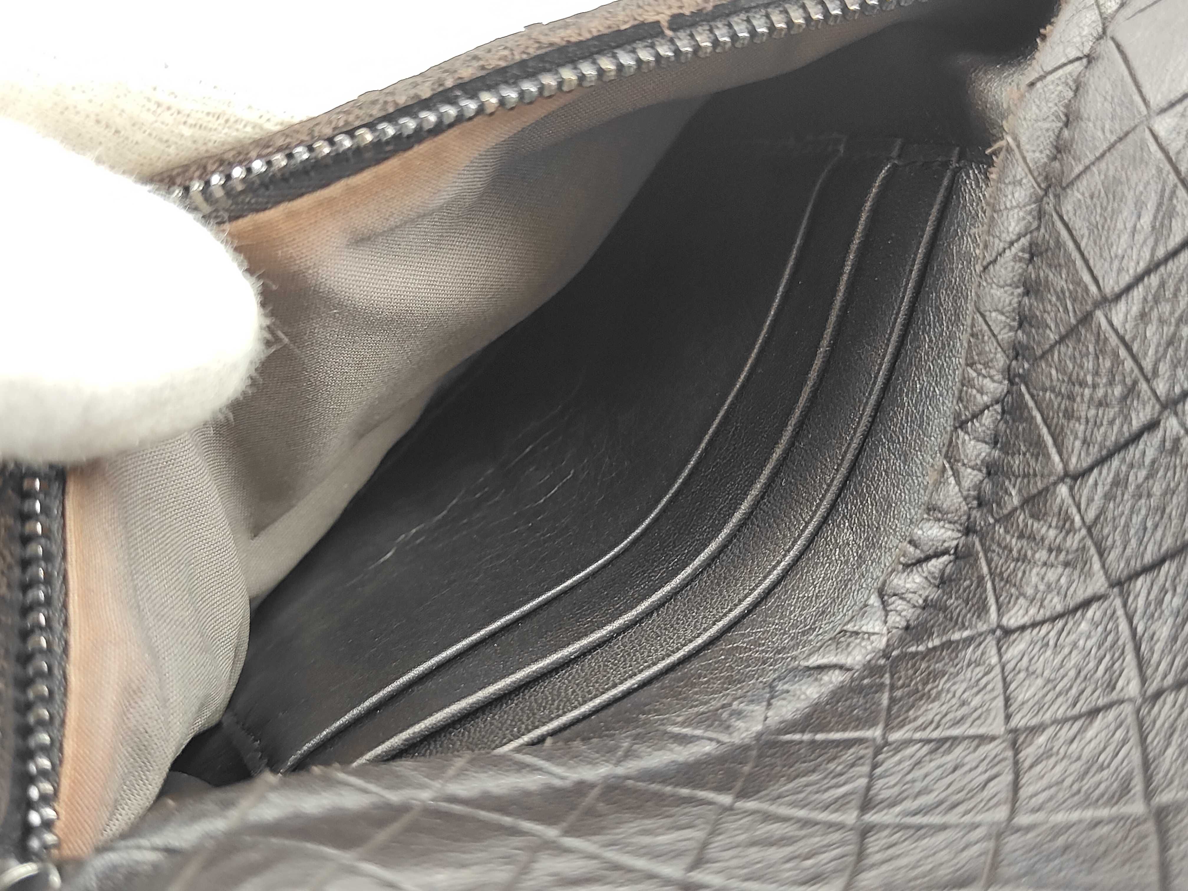 Intrecciato Leather Shoulder Bag (Black) — view 10