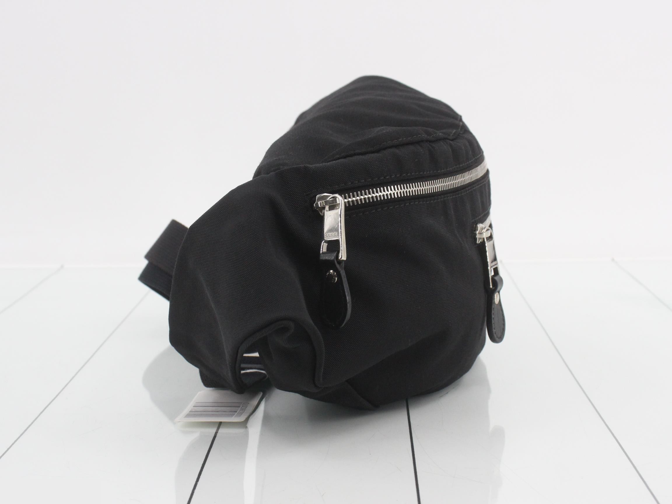 Logo body bag — view 4