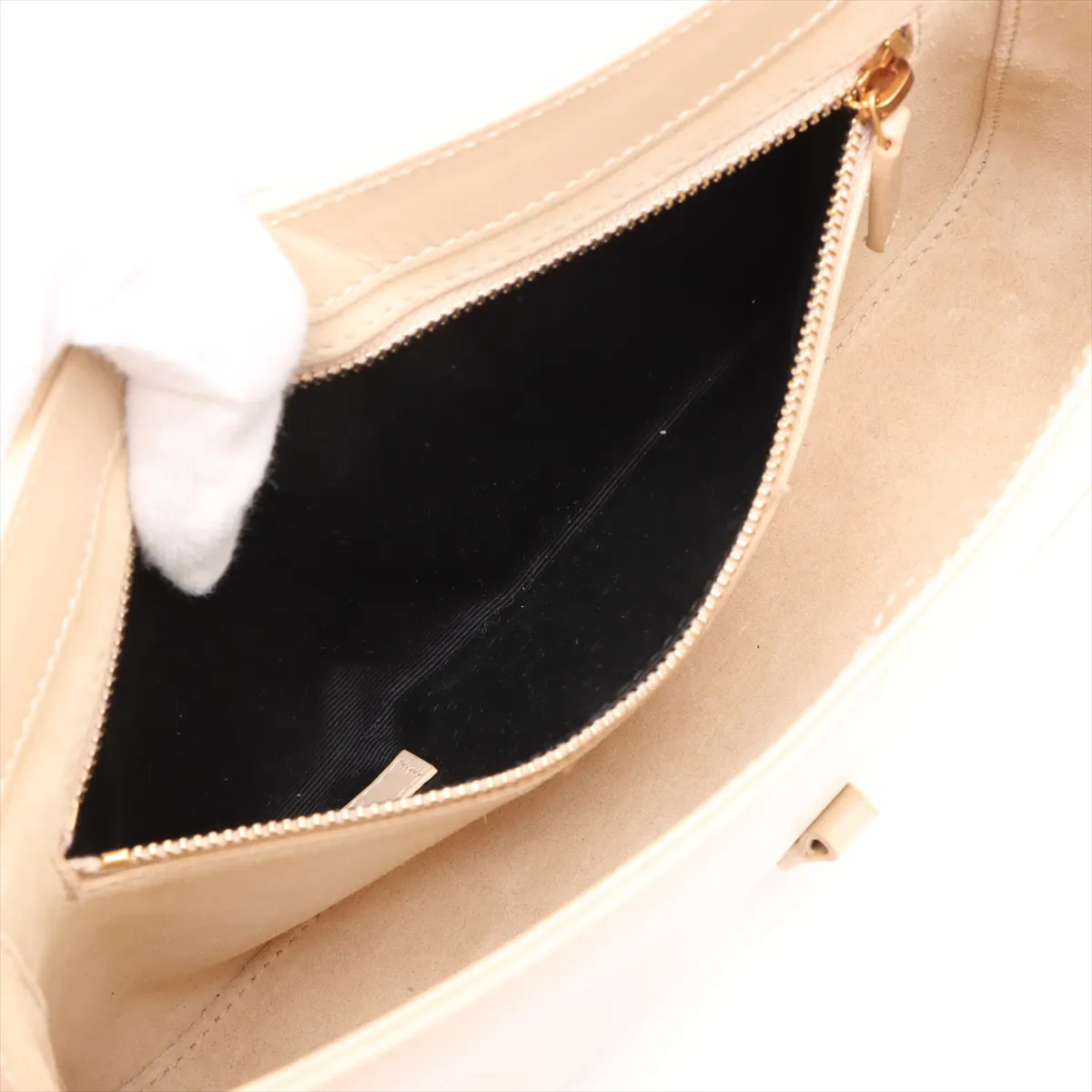 Le Saint Cassette Leather Shoulder Bag Beige 657228 — view 8