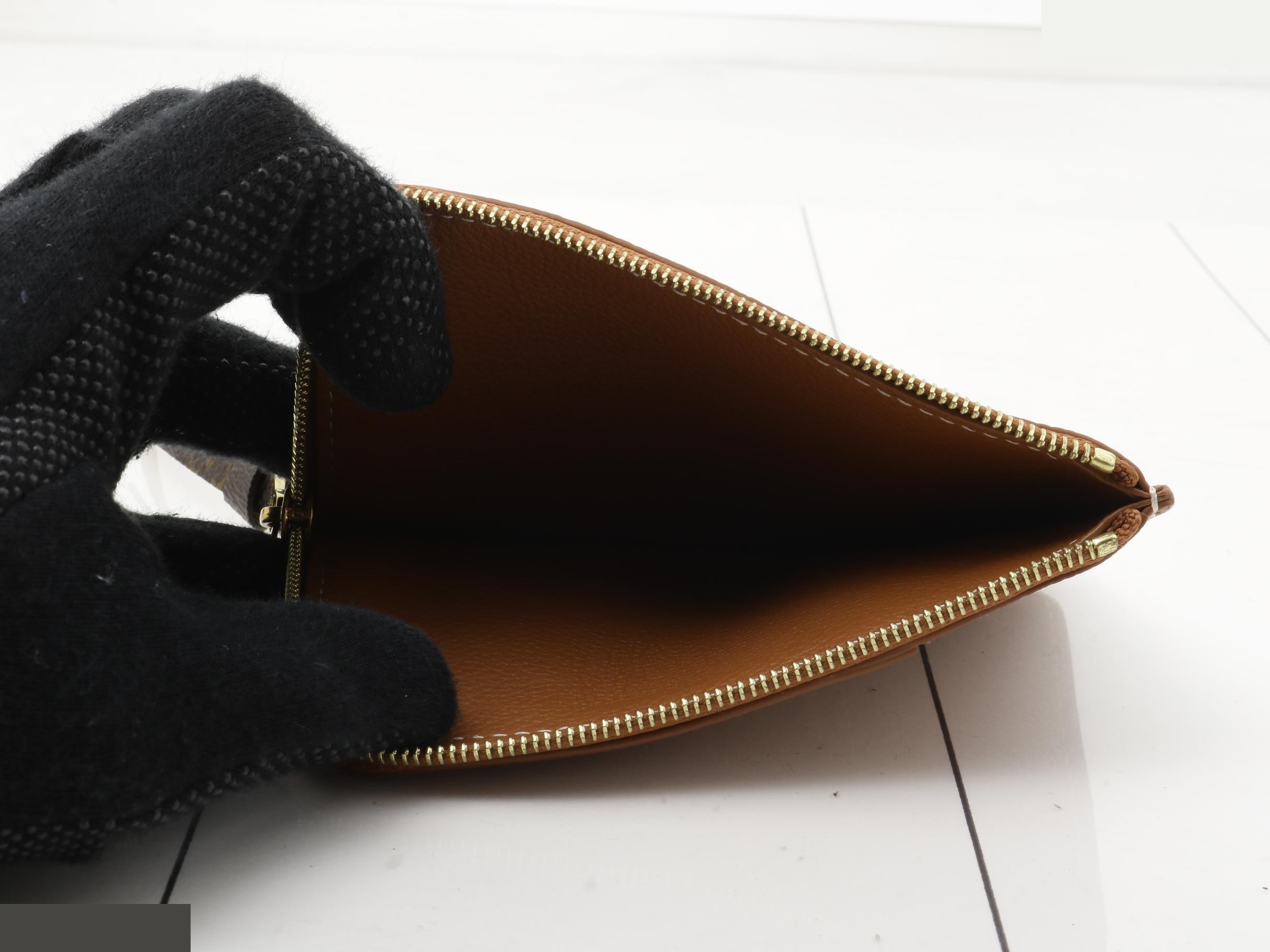 Card case, Porte Cartes Lowkey, List price ¥105,600 — view 4