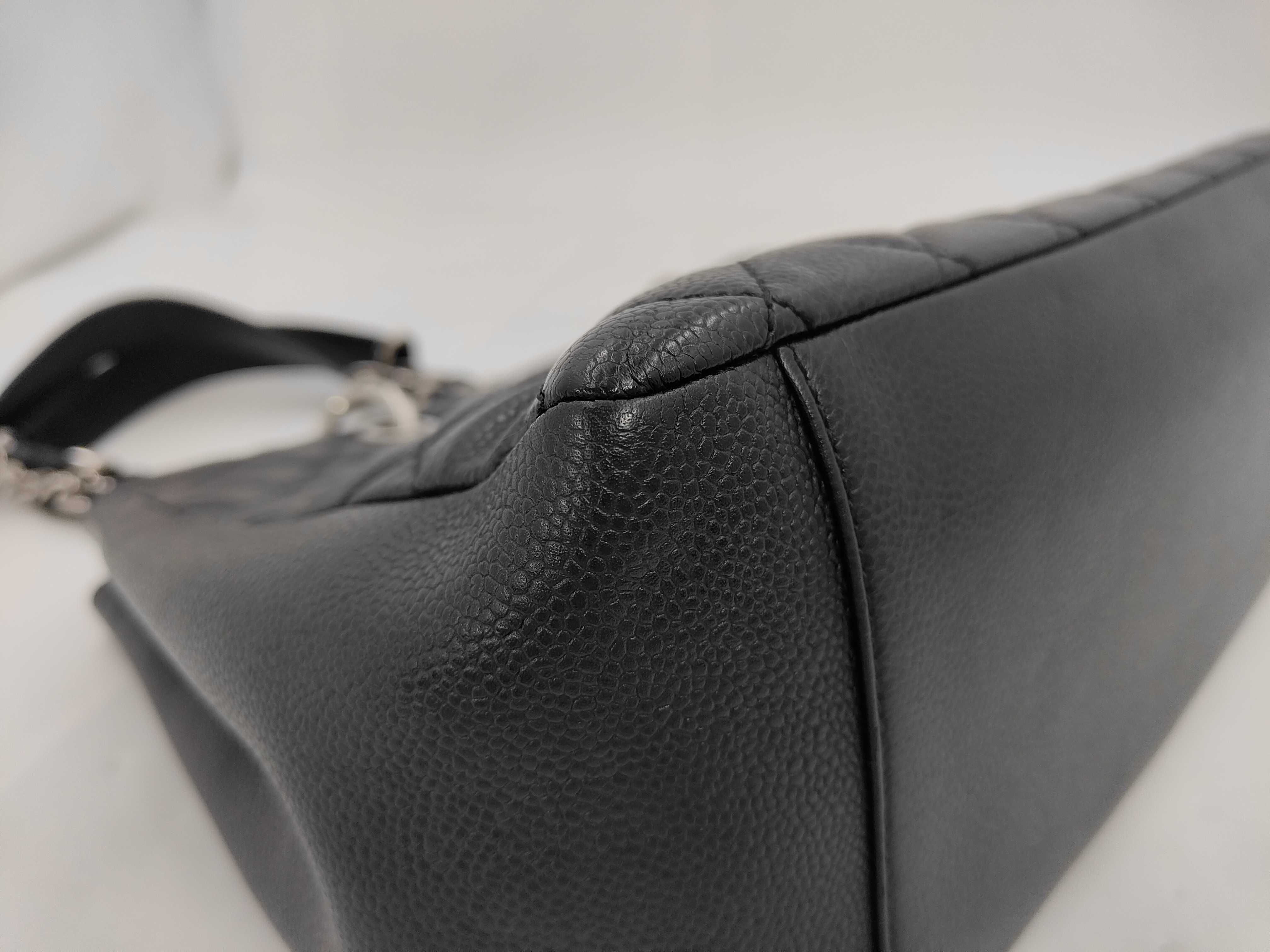 Matelasse GST caviar skin tote bag black tote bag — view 6