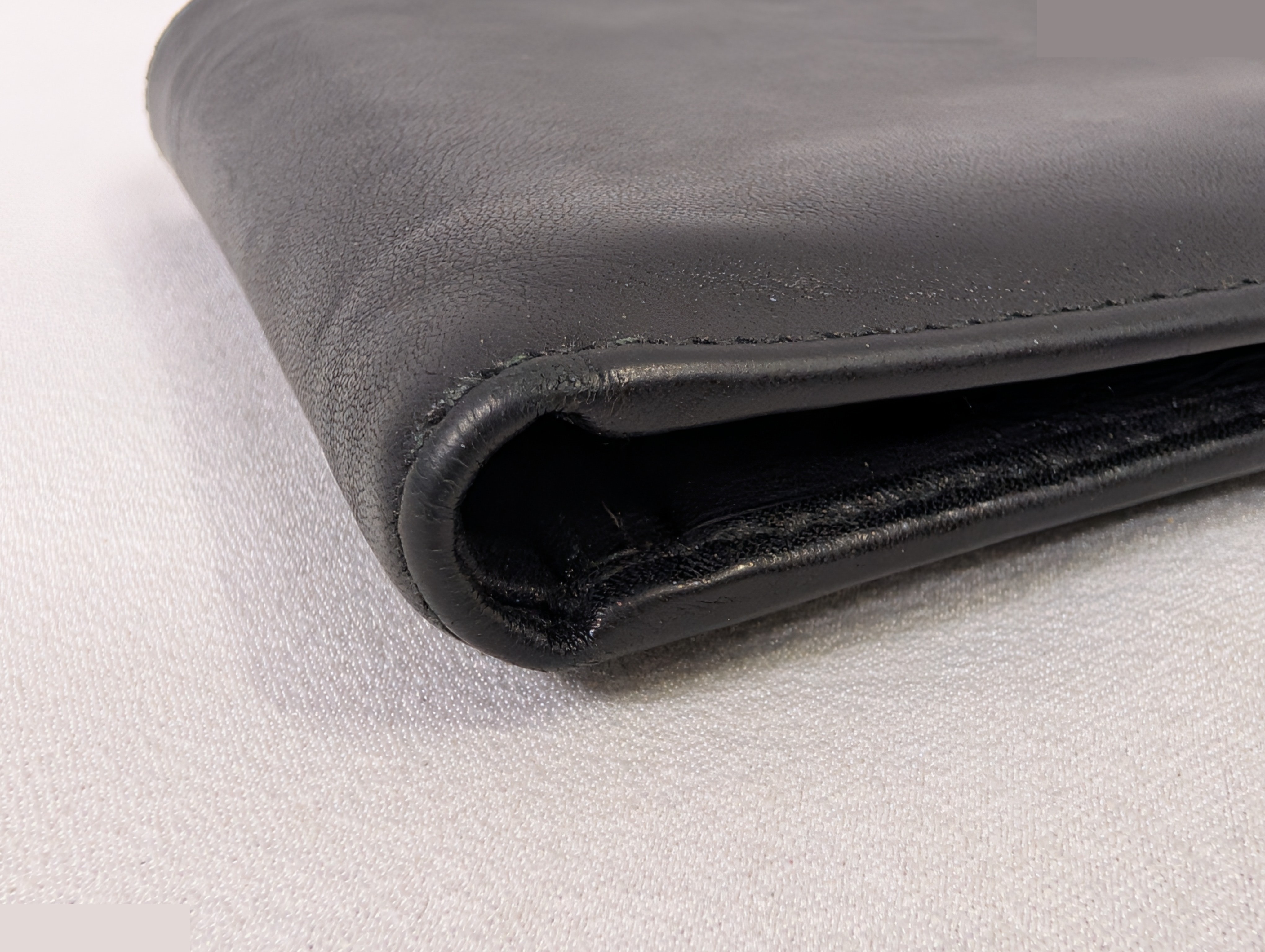 Bi-fold wallet, leather — view 3